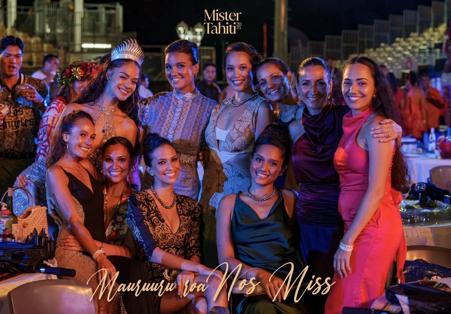 👑 Nos @miss_tahiti_official 

Toujours pr&eacute;sentes avec &eacute;l&eacute;gance et gr&acirc;ce, nos Miss Tahiti portent l&rsquo;esprit de notre culture au-del&agrave; de nos fronti&egrave;res. Ce soir encore, elles ont illumin&eacute; To&rsquo;a