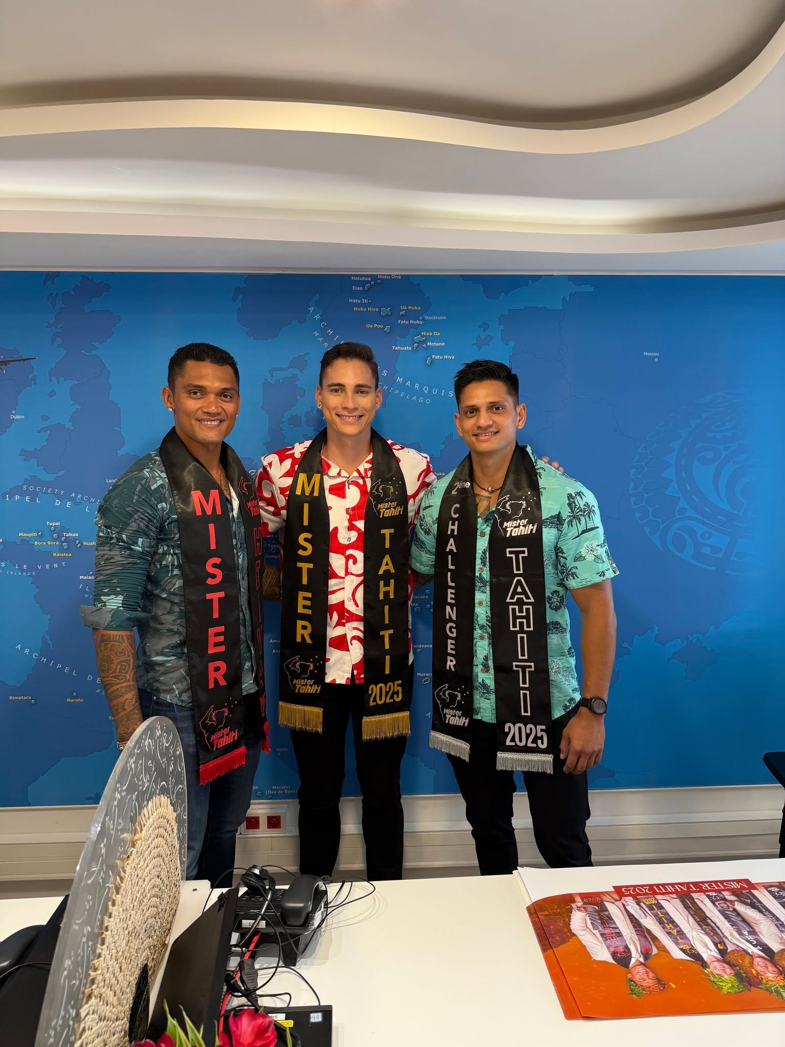 📍 Tourn&eacute;e Sponsors &ndash; Air Tahiti

Nos laur&eacute;ats ont &eacute;galement fait escale chez Air Tahiti, la compagnie qui relie nos &icirc;les et maintient vivants les liens entre nos familles, nos coutumes et nos r&eacute;gions 🌺✈️

Mer