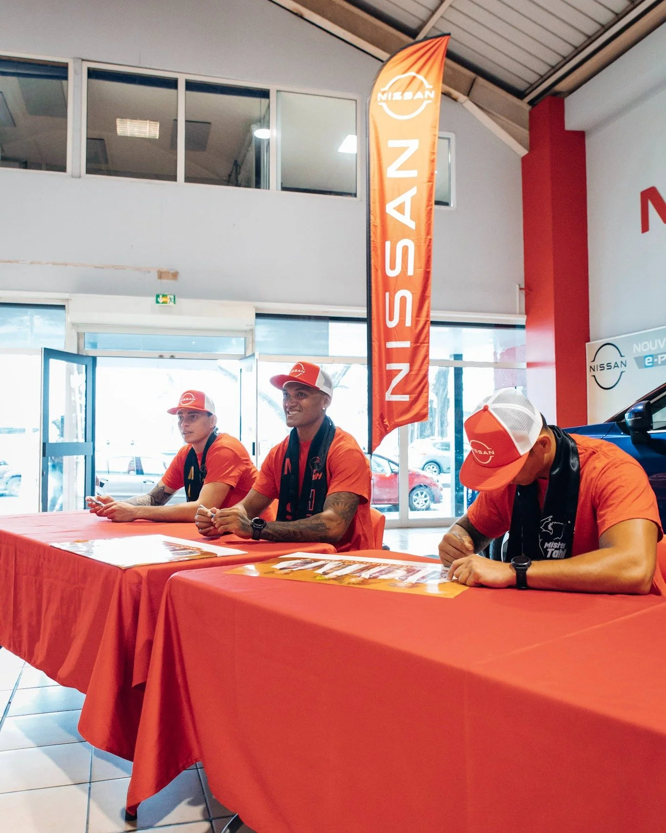 🚗 TOURN&Eacute;E SPONSORS &ndash; SODIVA &amp; NISSAN TAHITI

Nos laur&eacute;ats Mister Tahiti ont &eacute;t&eacute; accueillis par Sodiva &ndash; Nissan Tahiti, un acteur incontournable du secteur automobile au fenua.

Entre innovation, s&eacute;c