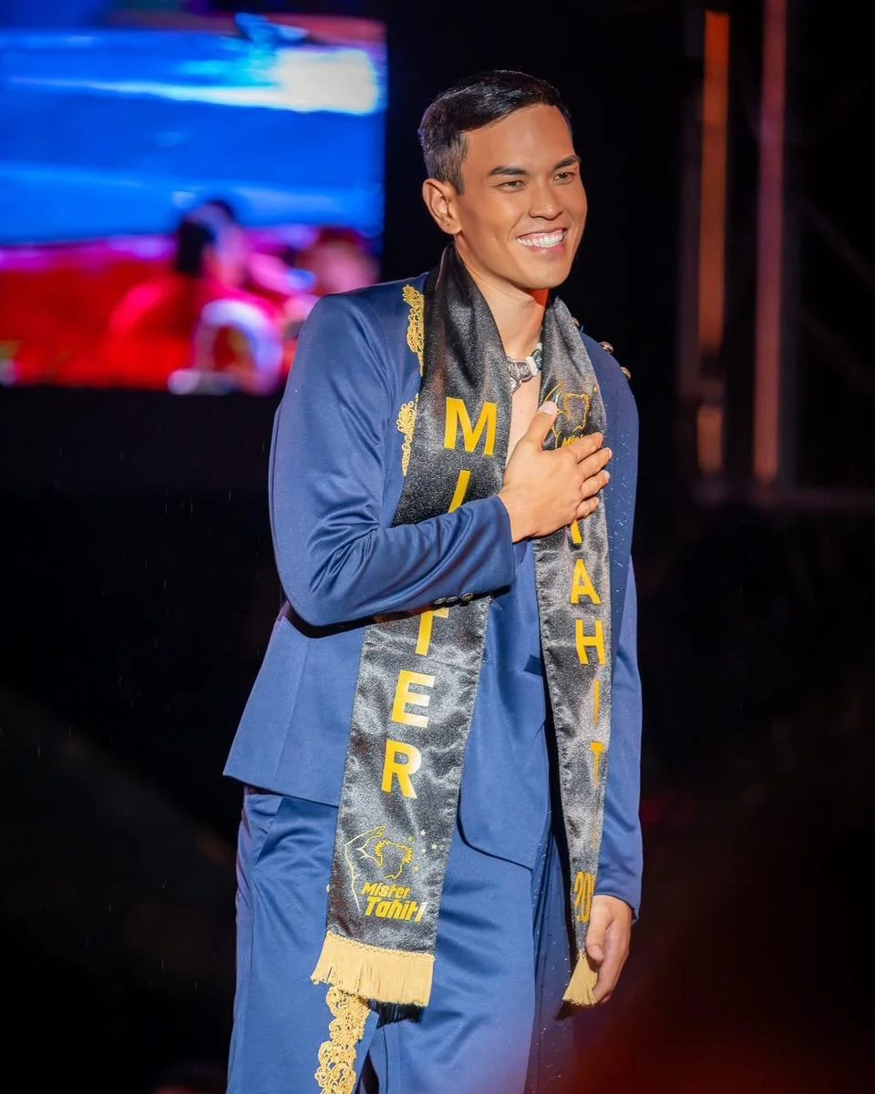 🎂 Joyeux anniversaire Karl Chung-tan 🎂

Aujourd&rsquo;hui, nous c&eacute;l&eacute;brons l&rsquo;anniversaire de Karl Chung Tan, une belle personne, un Mister inspirant et un laur&eacute;at qui a marqu&eacute; l&rsquo;histoire r&eacute;cente de Mist