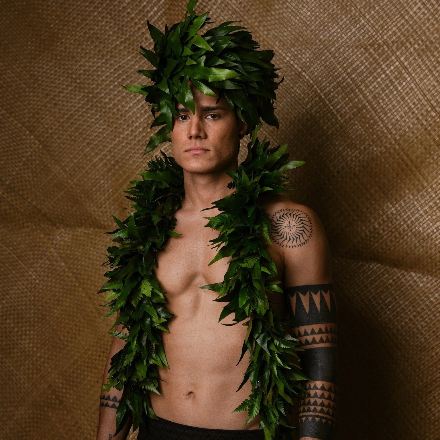 Joyeux anniversaire &agrave; notre embl&eacute;matique Teaniva Dinard - Mister Tahiti 2022 ! 🏆✨ Nous te souhaitons une ann&eacute;e riche en nouveaux projets, en voyages et en moments de bonheur entour&eacute; de tes proches. 🌴🌊