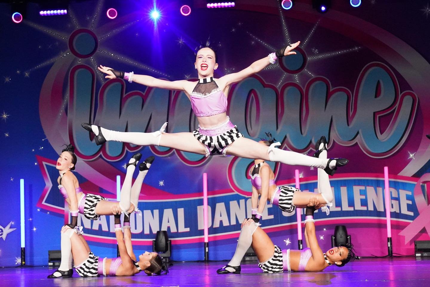 Have I mentioned how much I love my job!? #justwow 

@imaginedancechallenge / @stardancealliance / @dancebug.official
