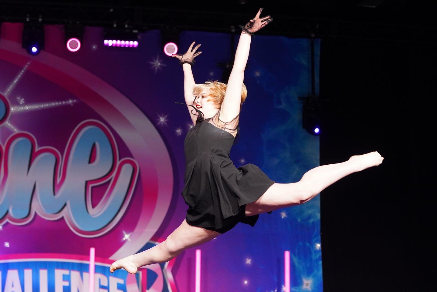 Let&rsquo;s hear it for the Title Showdown Finalists! Somebody grab me an oxygen mask, because these dancers took my breath away! #breathless 

@imaginedancechallenge / @dancebug.official / @stardancealliance