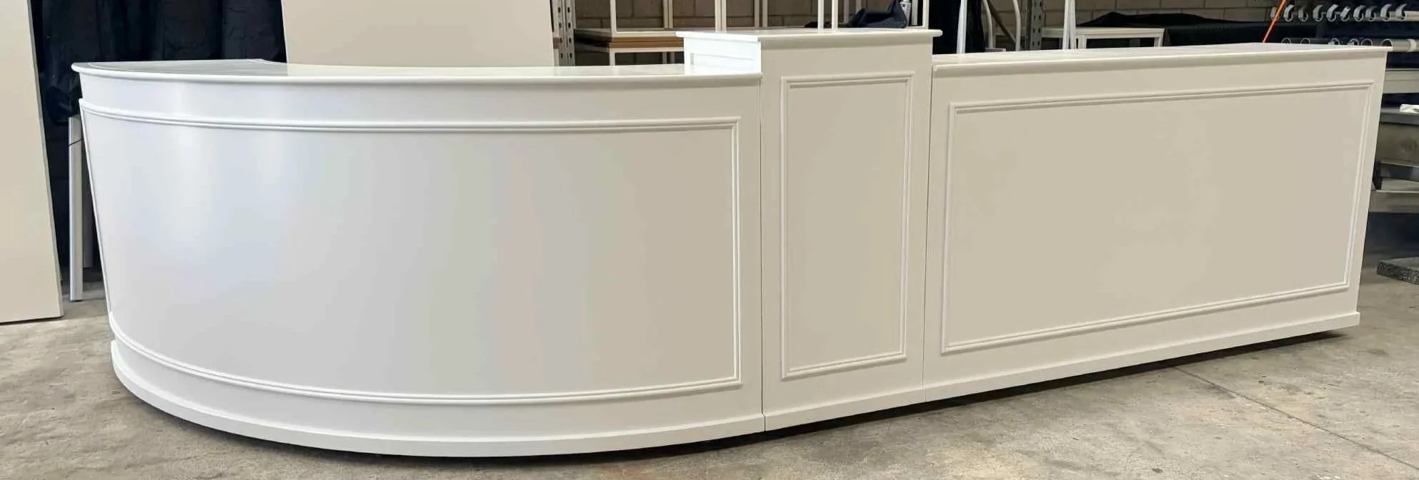 White Plinth Bar