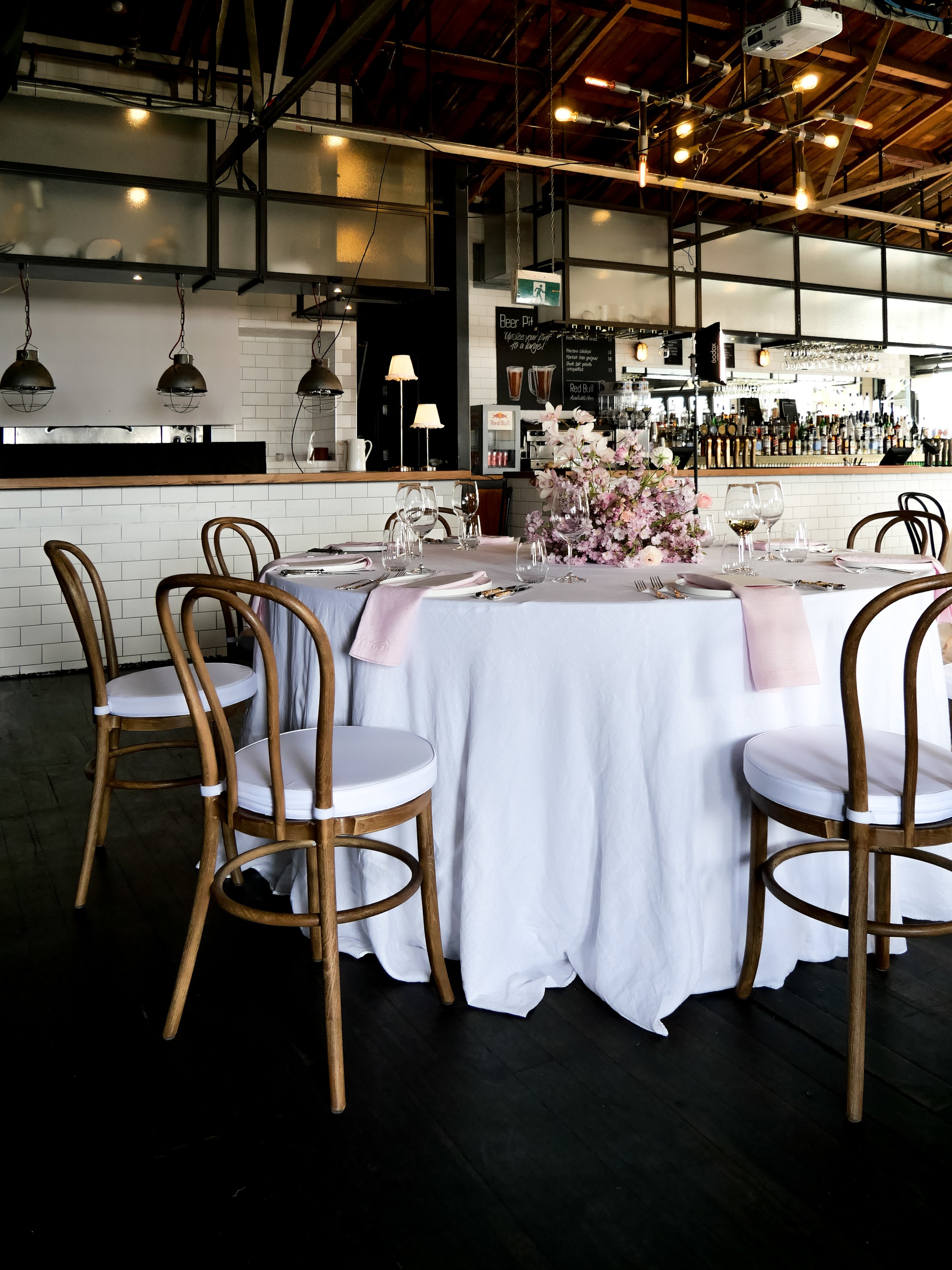 Round Trestle Table