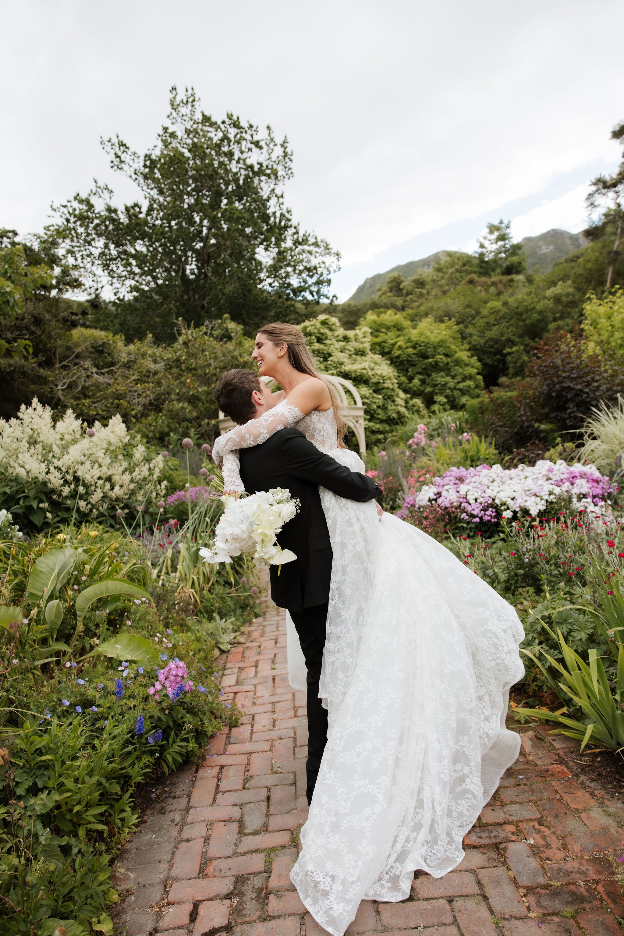EMILY & RHYS