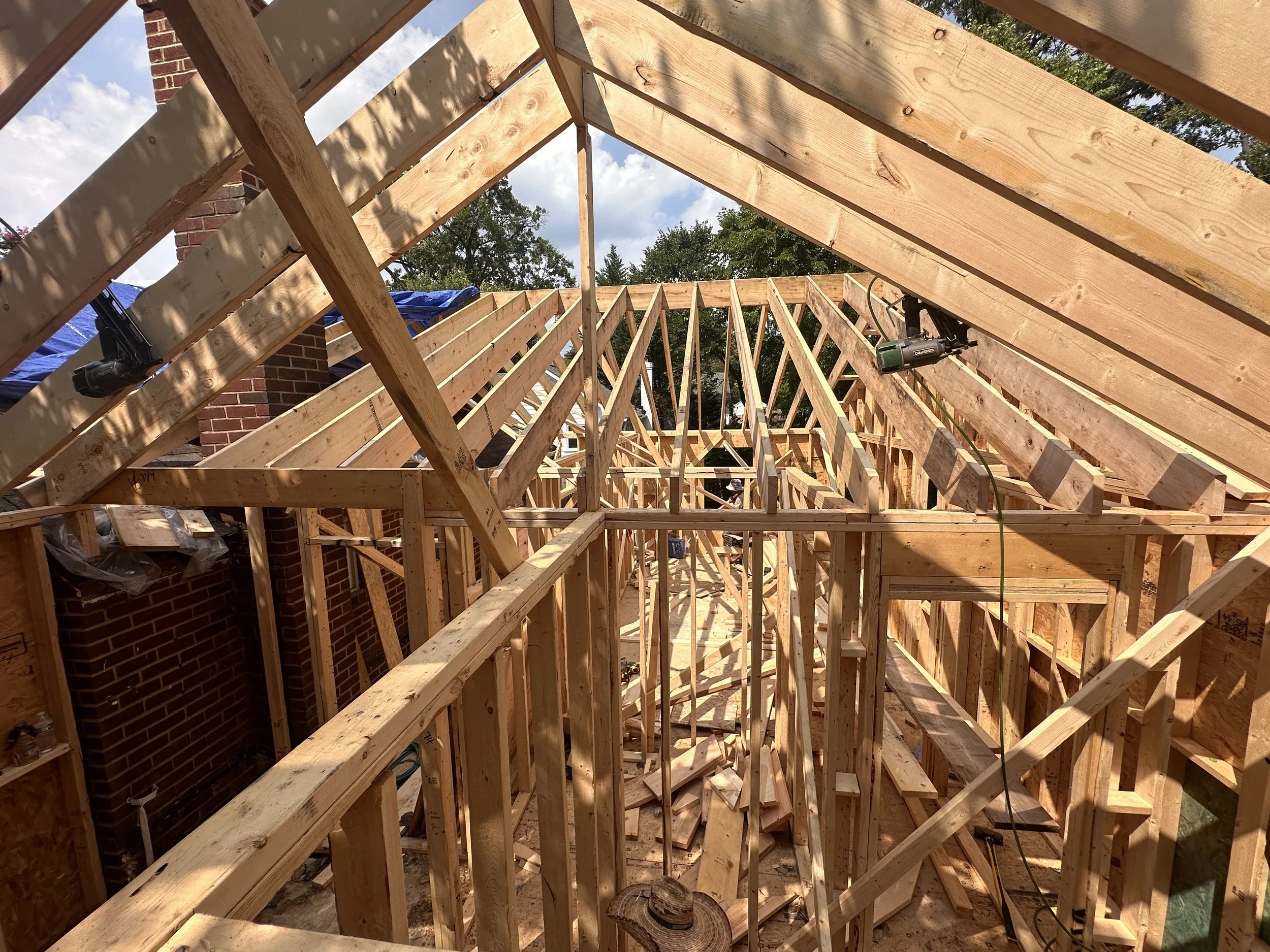 Renovate or Rebuild? How Northern Virginia Homeowners Should Decide