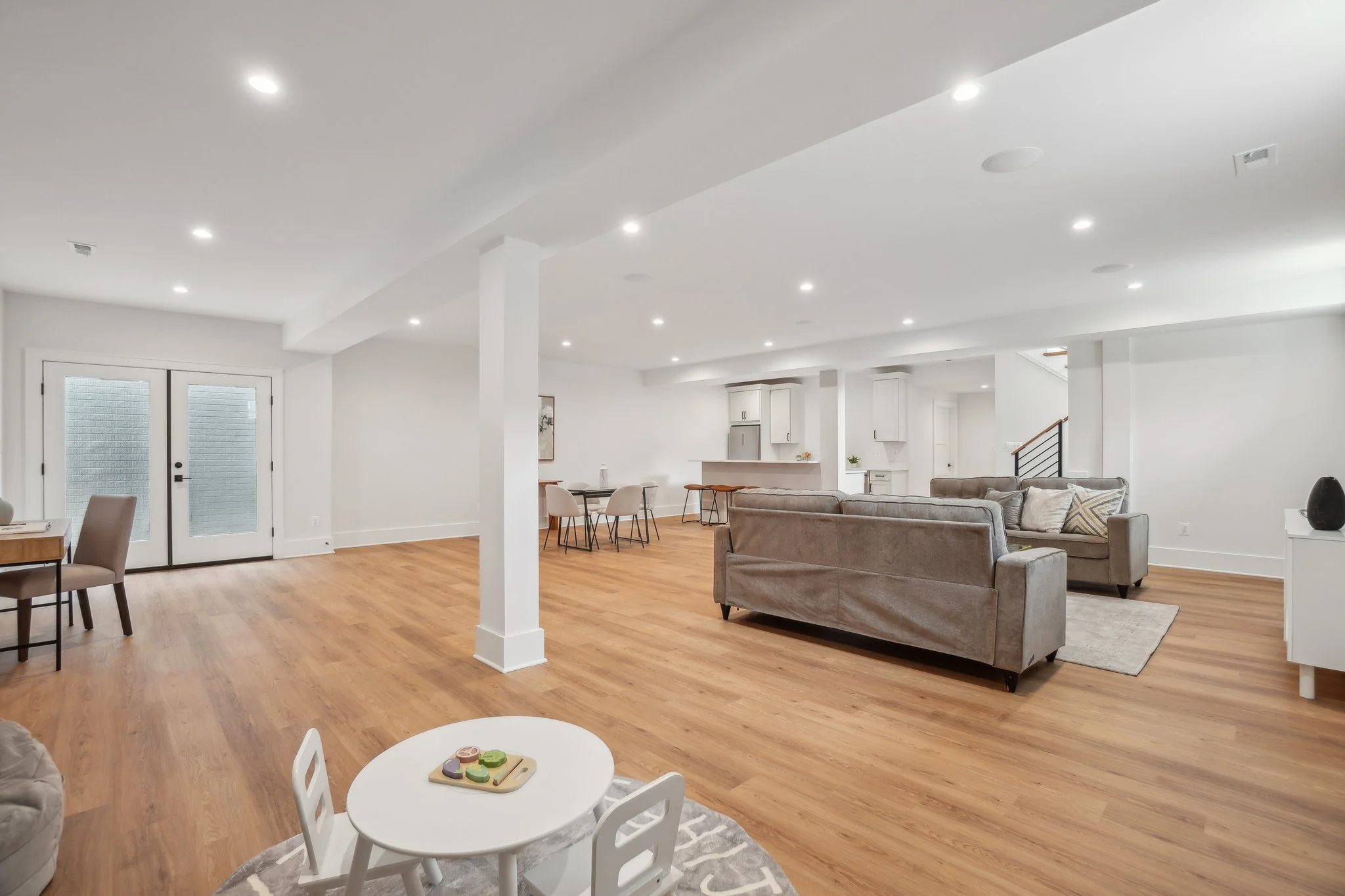 Basement Rec Room with Wet Bar in Arlington, VA