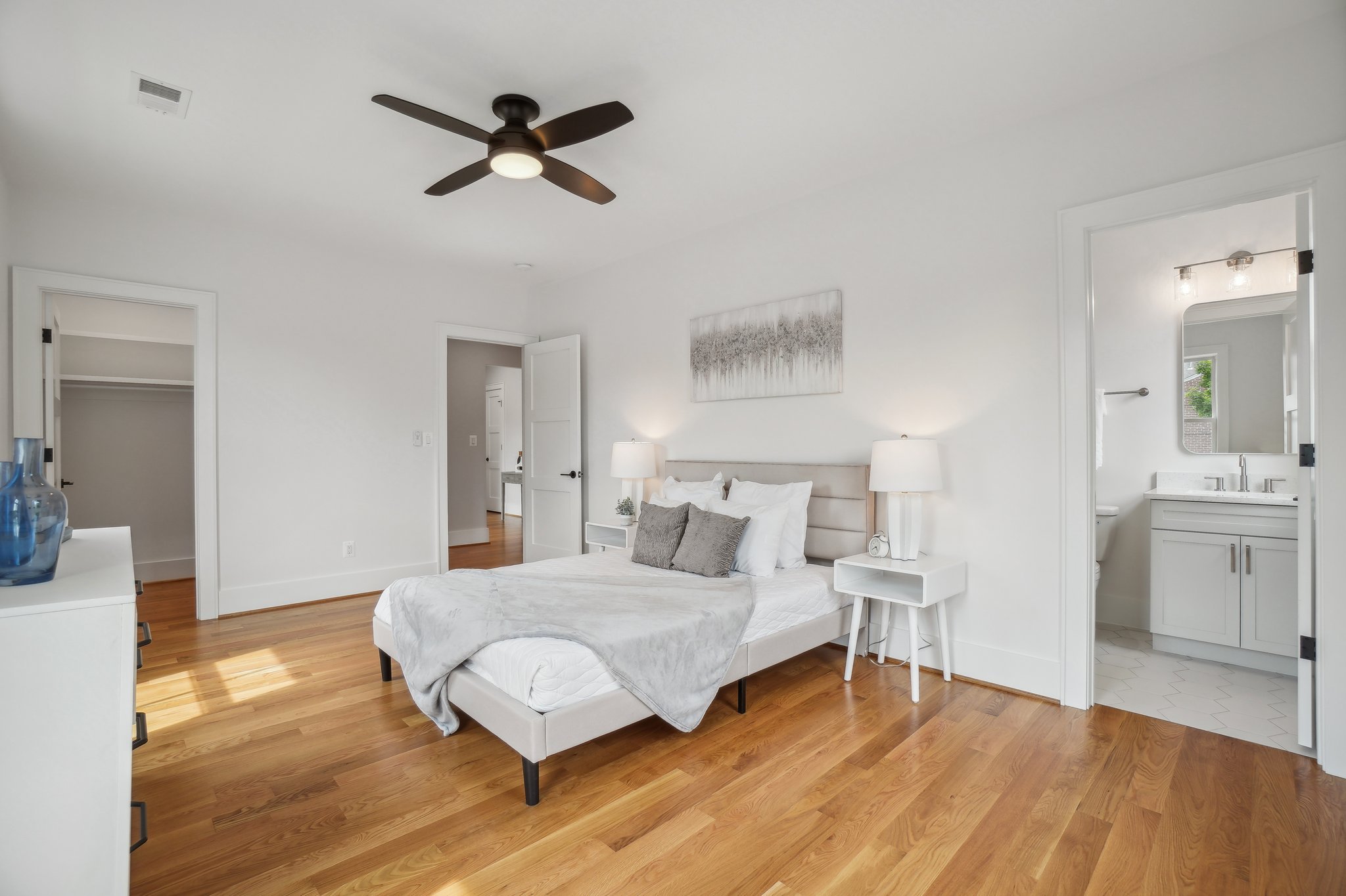 Secondary Bedroom with Ceiling Fan in Arlington, VA