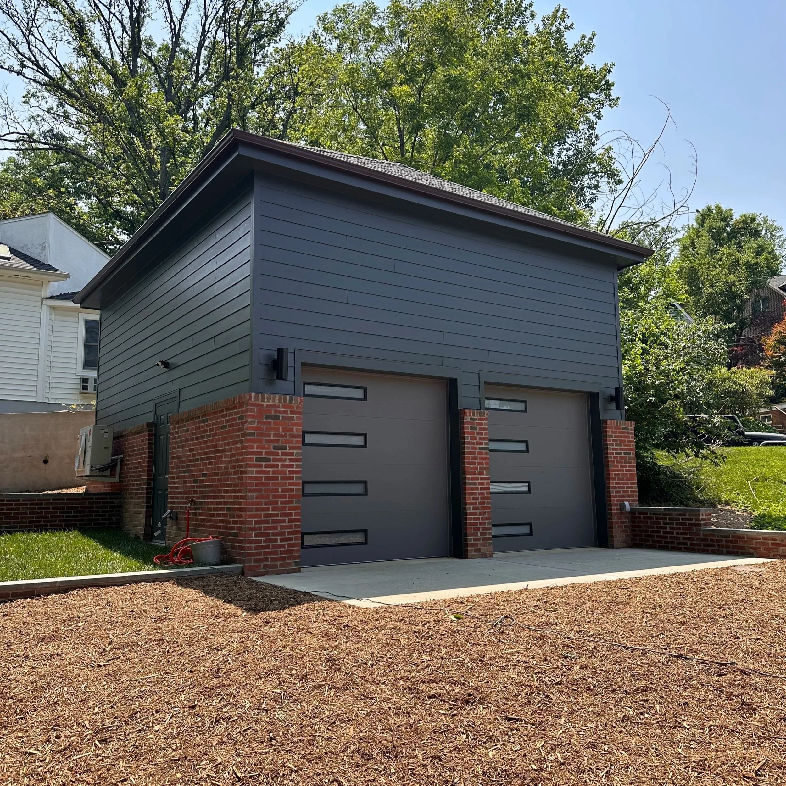 New ADU with brick facade and Hardie siding in Arlington, VA