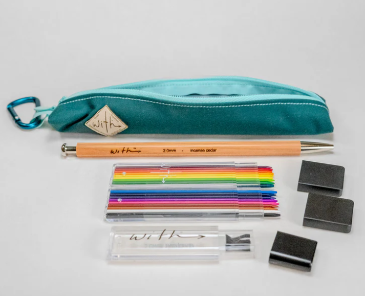 With Ultralight 18 Color Drawing Set