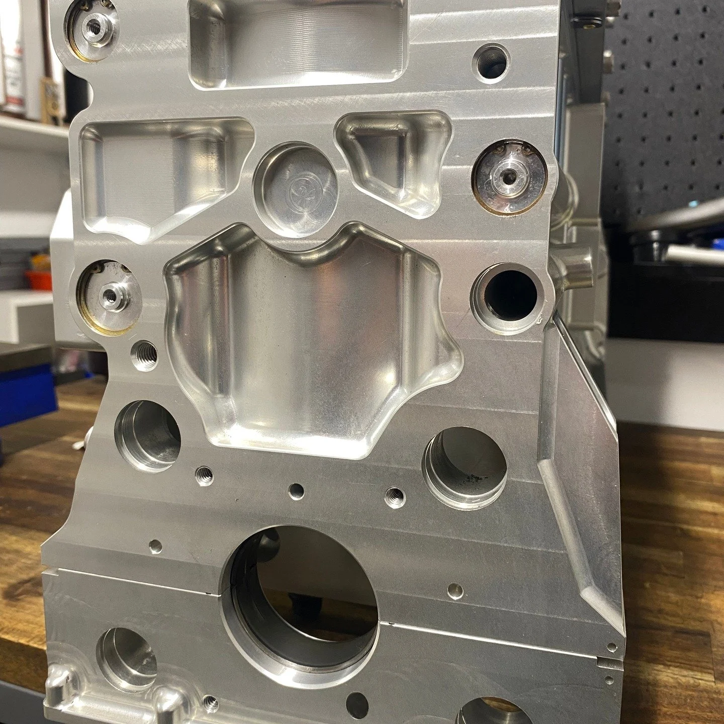 Exciting to see another project coming to its assembly and test stage. Prototipo engage in external consulting design and manufacturing work and this a 'nearly' clean sheet design of an oval track speedway engine. It runs to over 10,000rpm on methano