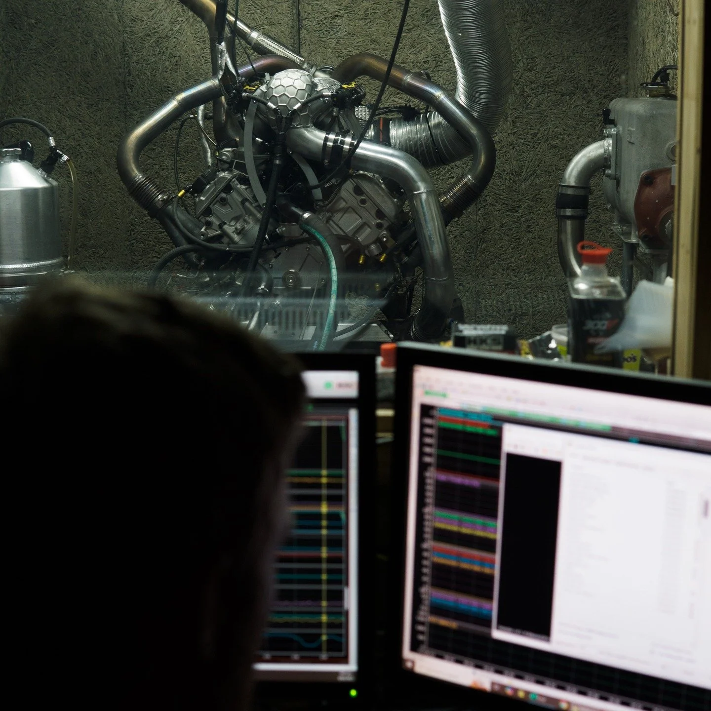 First turbocharged dyno runs for Robin Shute&rsquo;s 2.3L V8 are in the books! Great to start gathering data as we refine the setup for what&rsquo;s ahead.

@robin.shute @borgwarnerboosted 

#Prototipo #TurboV8 #DynoTesting #RobinShute #PikesPeak #Se