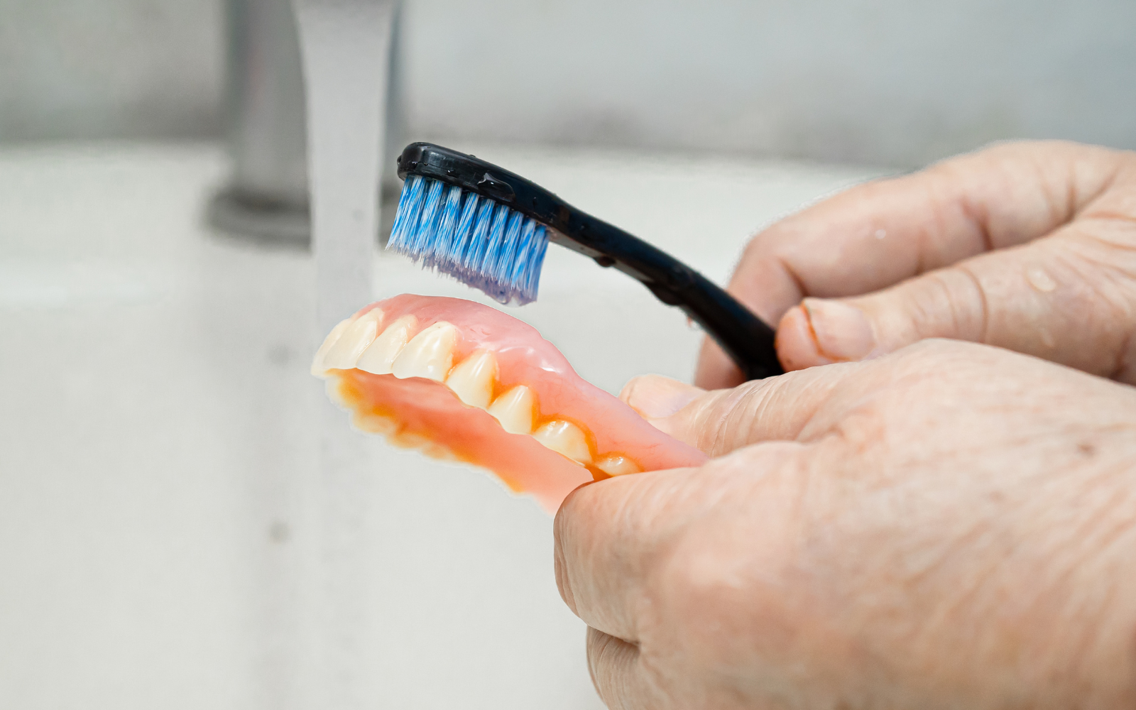 Reclaim Your Smile: How to Remove Tartar from Dentures Instantly