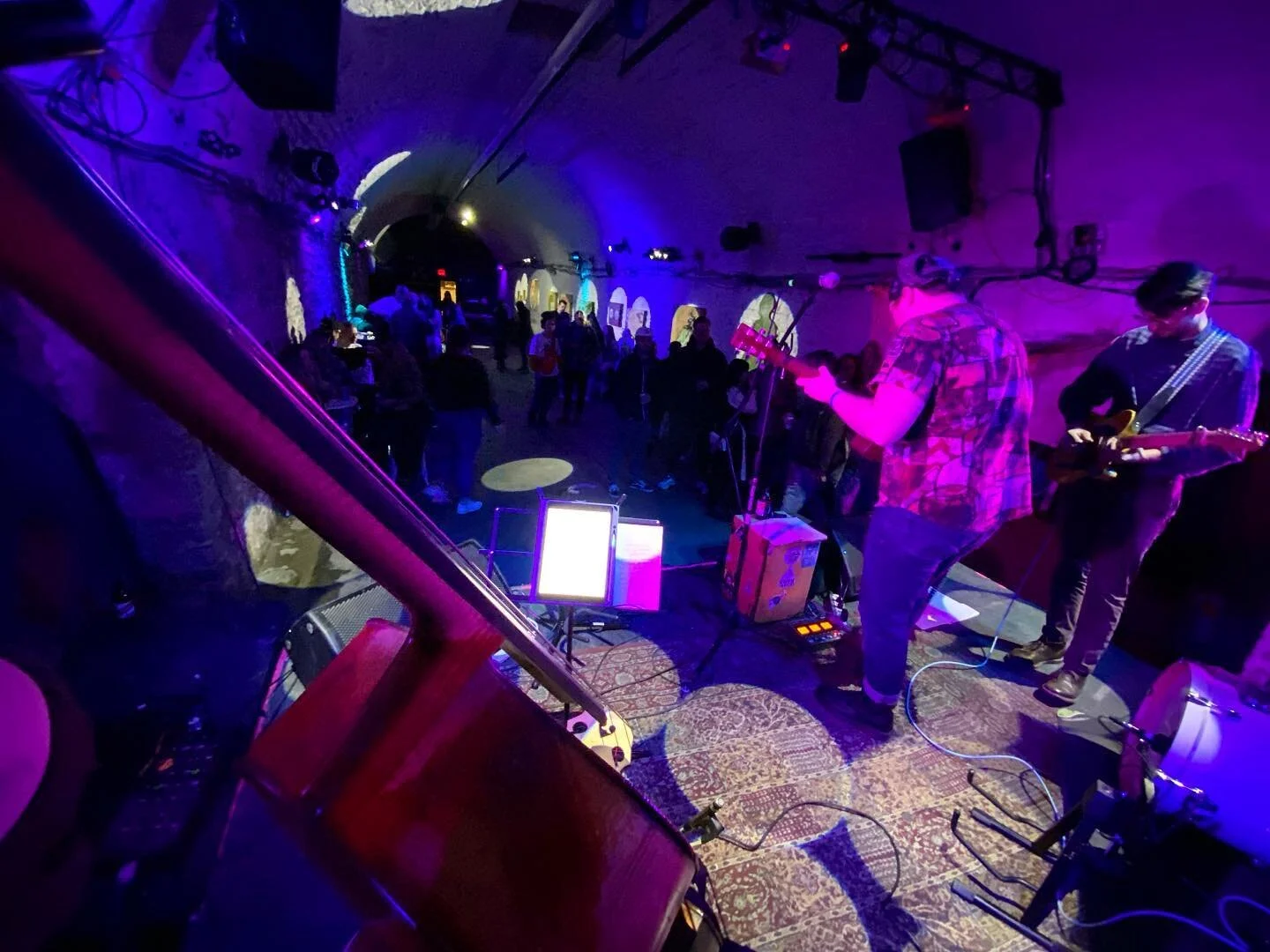 First time playing the Mockbee tonight with @dschwa21 &amp; band