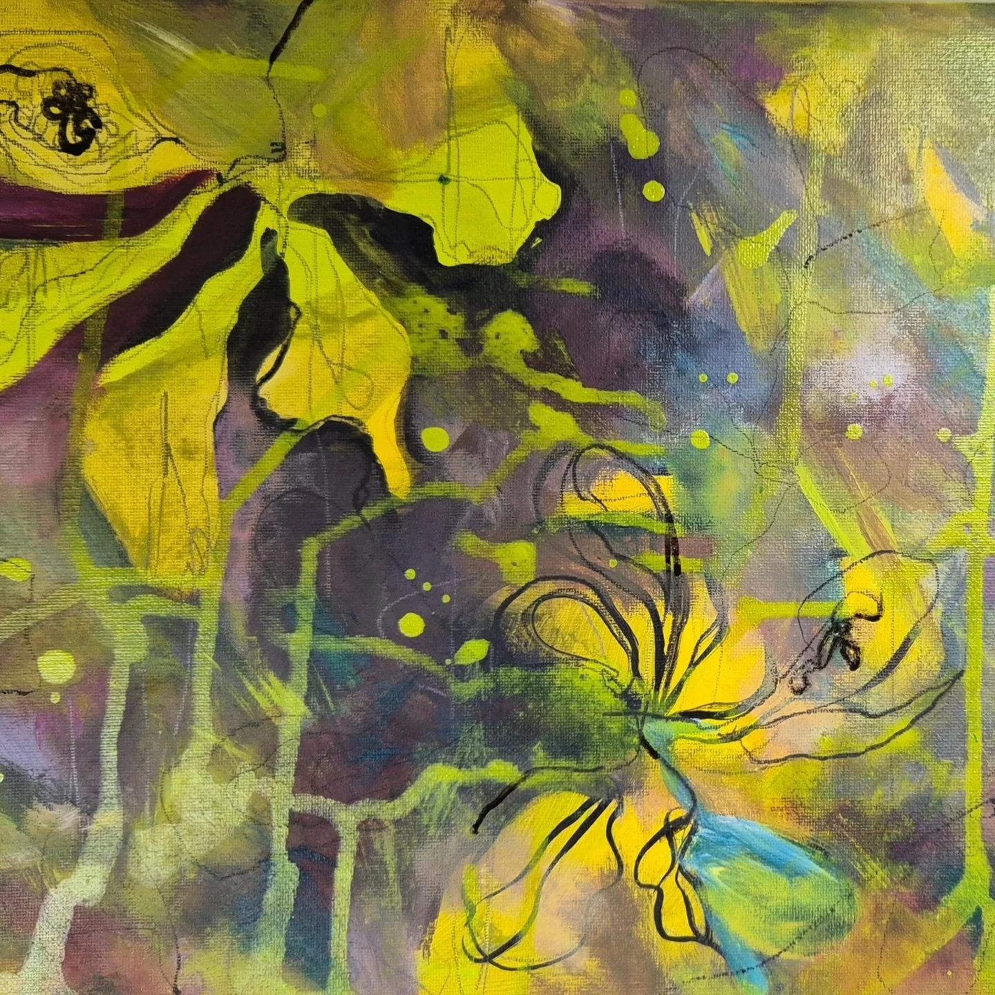 And another...final tweaks added (note to self:step away from the painting now).

I like to think of this one as my intergalactic seed pod era...complete with alien green 💚 👽 

#mixedmedia #mixedmediaartist #vanlife #intergalactic #seedpod