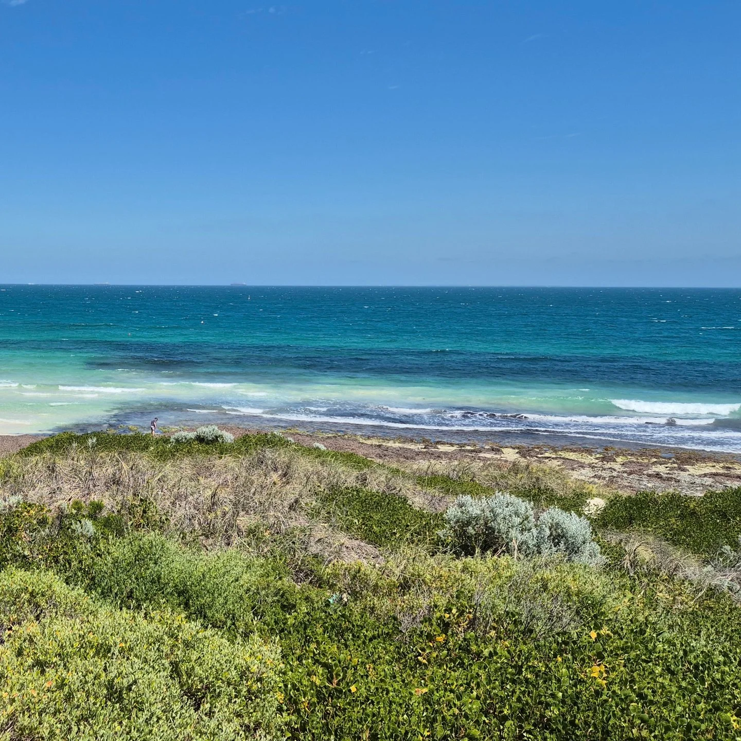 Almost a year ago, I stood in this spot... contemplating the year that was to come.

I upended my entire life, said 'see you later' to friends and work, and creature comforts. I embraced fear and curiosity, hopped in a van, and started driving around