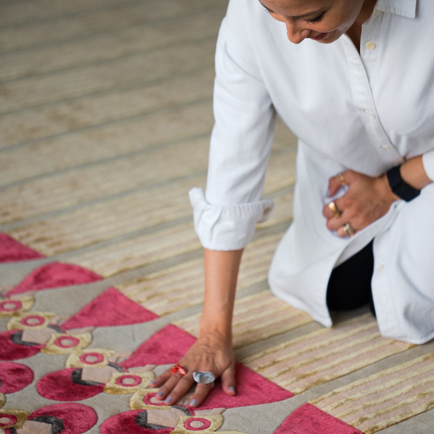 Aroosa - Details 
A Postcard from Cairo 
.
.
.
.
.
#cairo #aroosa #rug #doodleandthegangxhands #collectibledesign