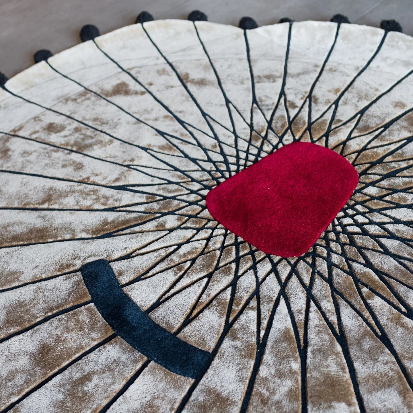 Twirl - Details 
A Postcard from Cairo 
Hand Tufted Rug 
Wool and Botanical Silk
.
.
.
.
#cairo #design #rug #doodleandthegangxhands #handmade