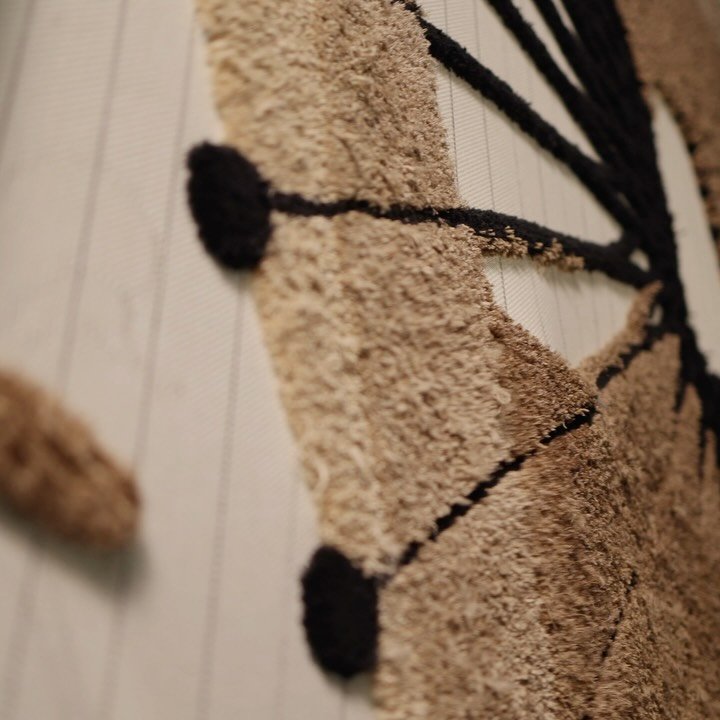 The making of Twirl
A Postcard from Cairo 
Hand tufted - Wool and Botanical silk 
.
.
.
.
.
.
#cairo #rug #handtufted #collectibledesign #twirl