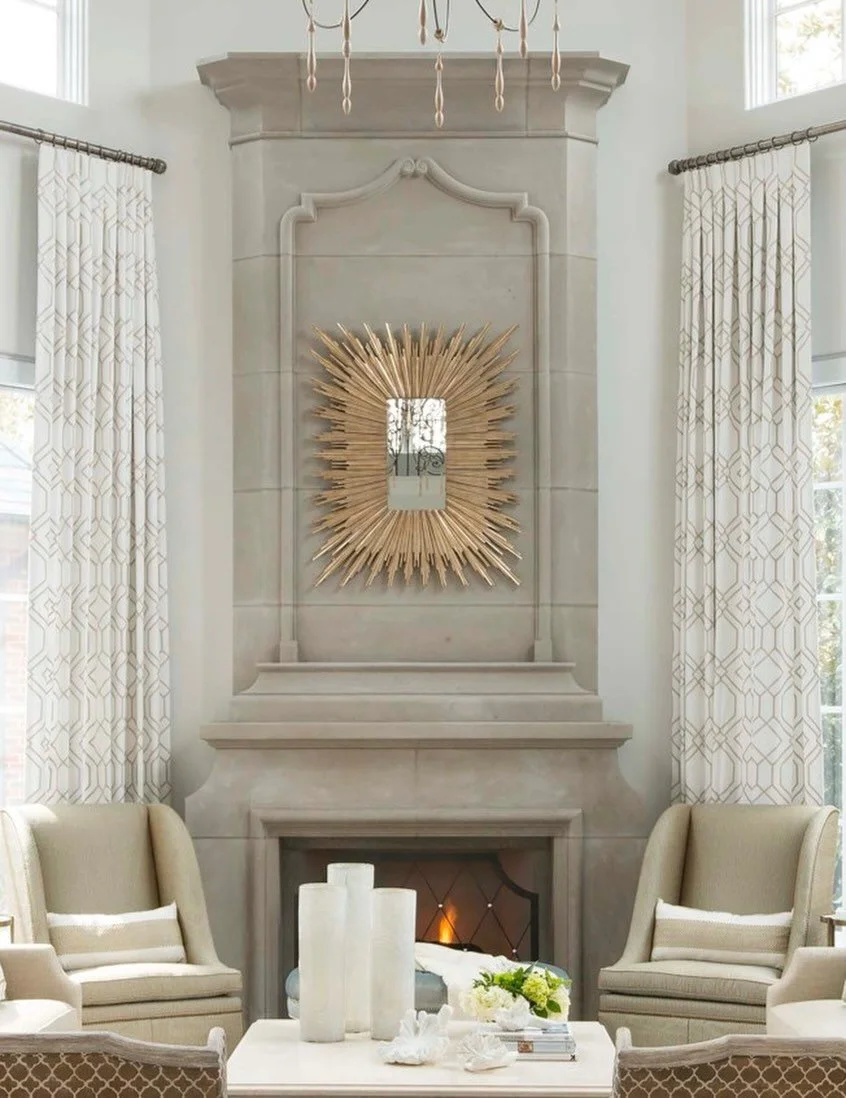 Graceful symmetry. 
&hellip;
📸: @piassickphoto 
.
.
.
#dallasdesigngroup #ddg #dallasinteriordesign #interiordesign #luxuryinteriors
