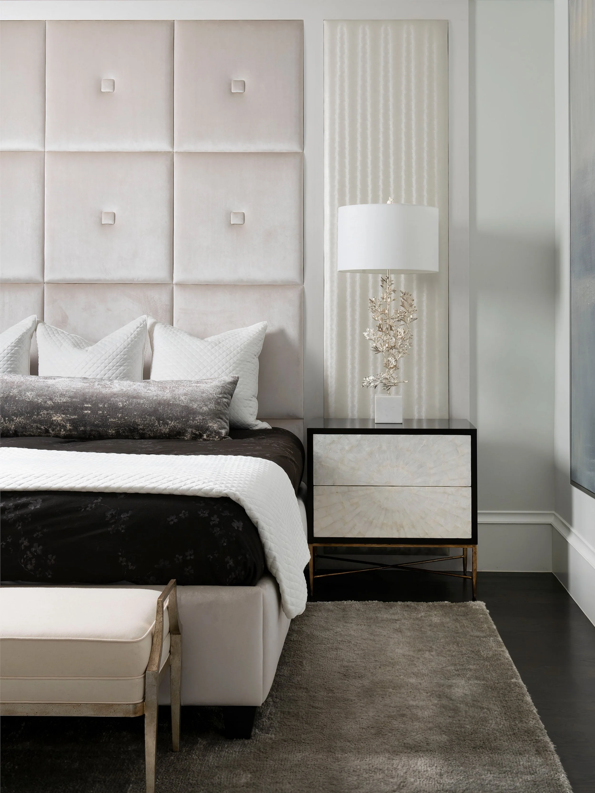 Bespoke design, tailored for a restful retreat. ☁️
&hellip;
📸: @piassickphoto 
.
.
.
#dallasdesigngroup #ddg #dallasinteriordesign #luxuryinteriors #luxurydesign