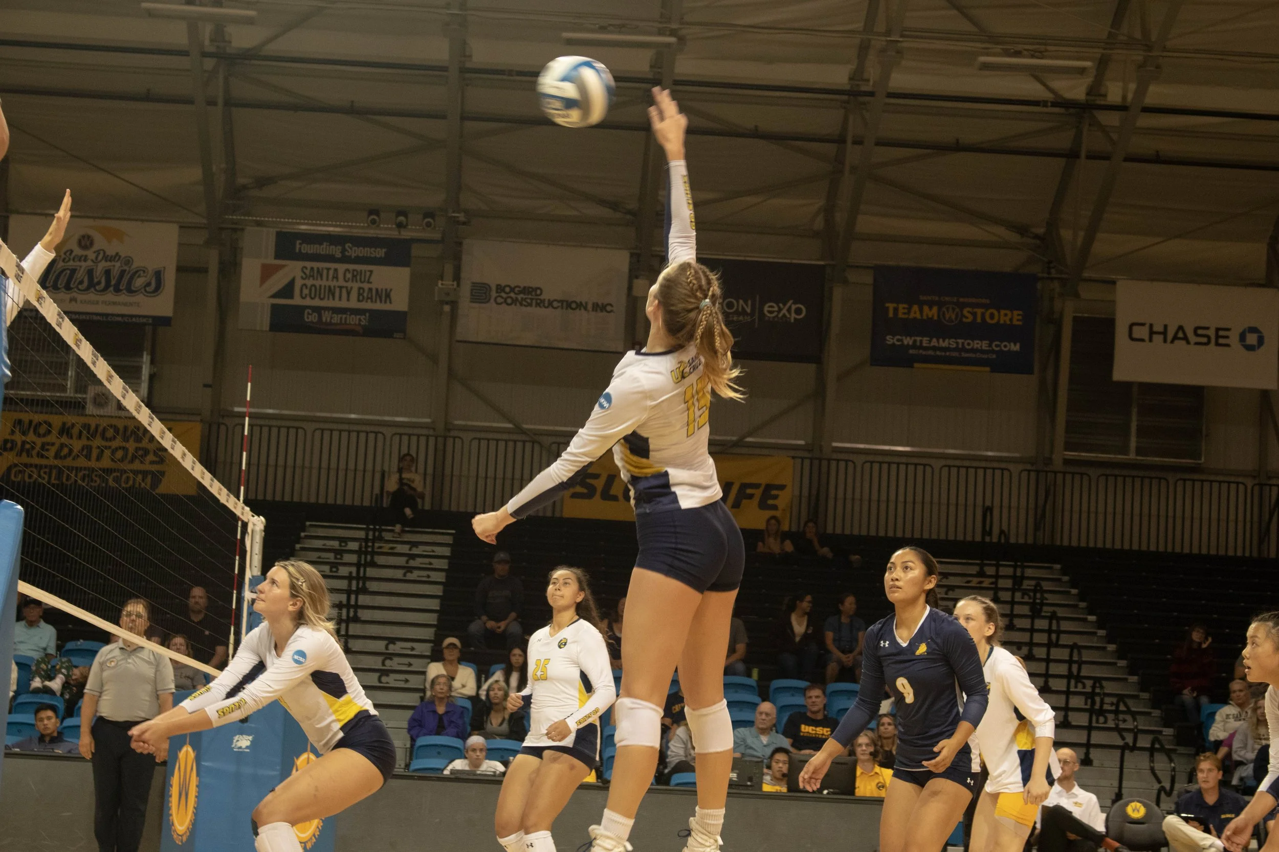 UCSC Womens Volleyball Team (2023)