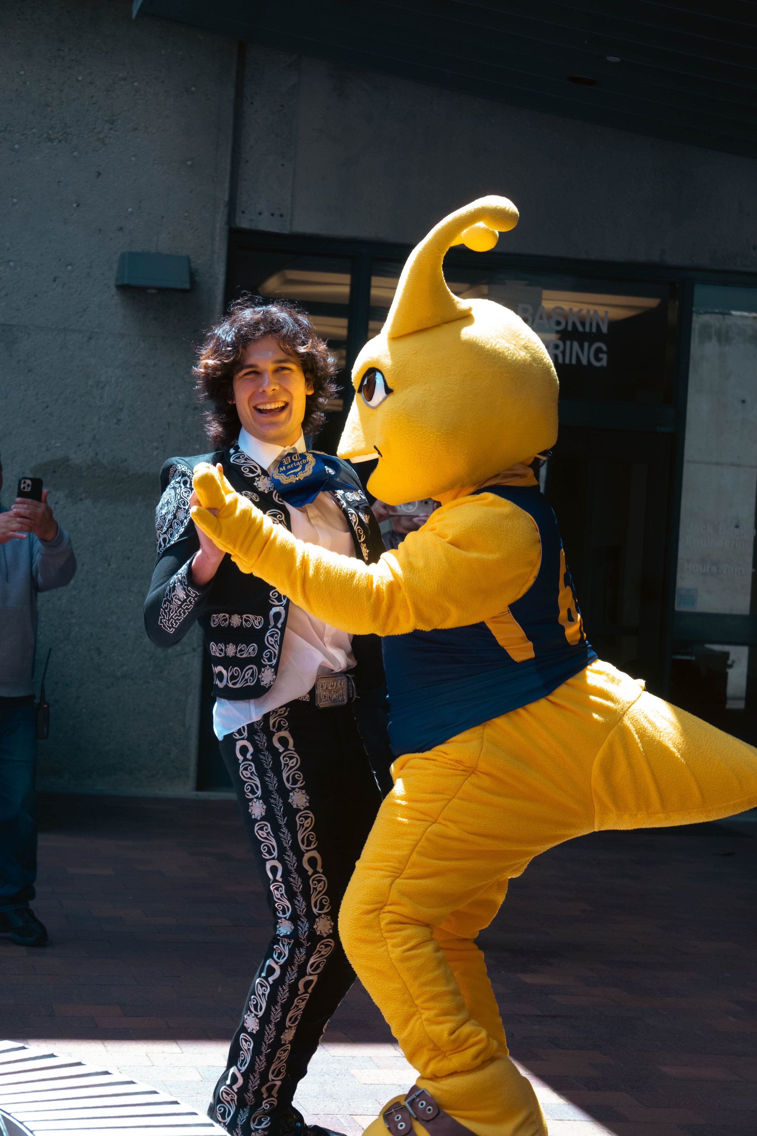 Mariachi Eterno De UCSC: Carlo Armenta & Sammy The Slug  2024