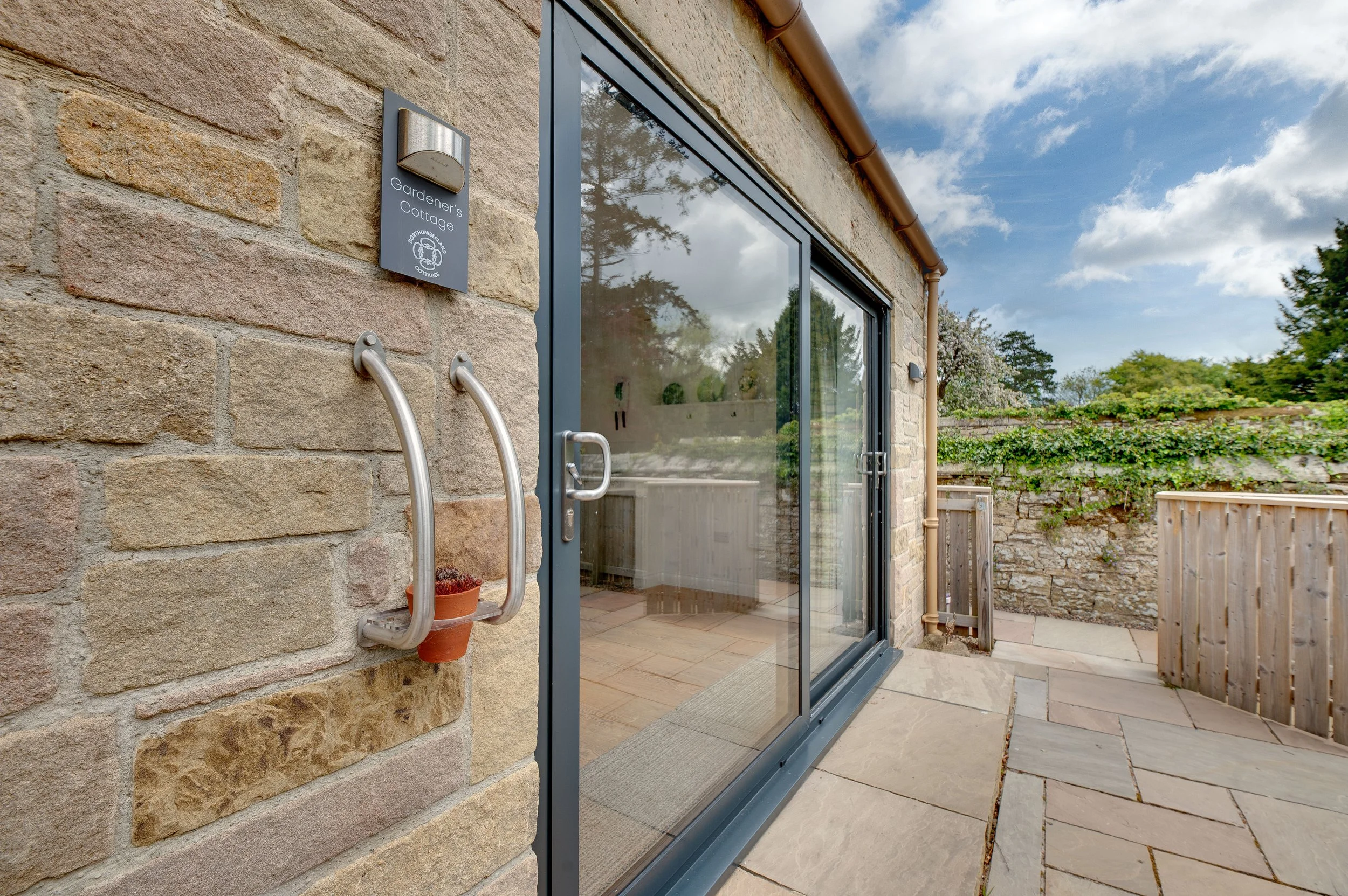 Gardener's Cottage (12).JPG