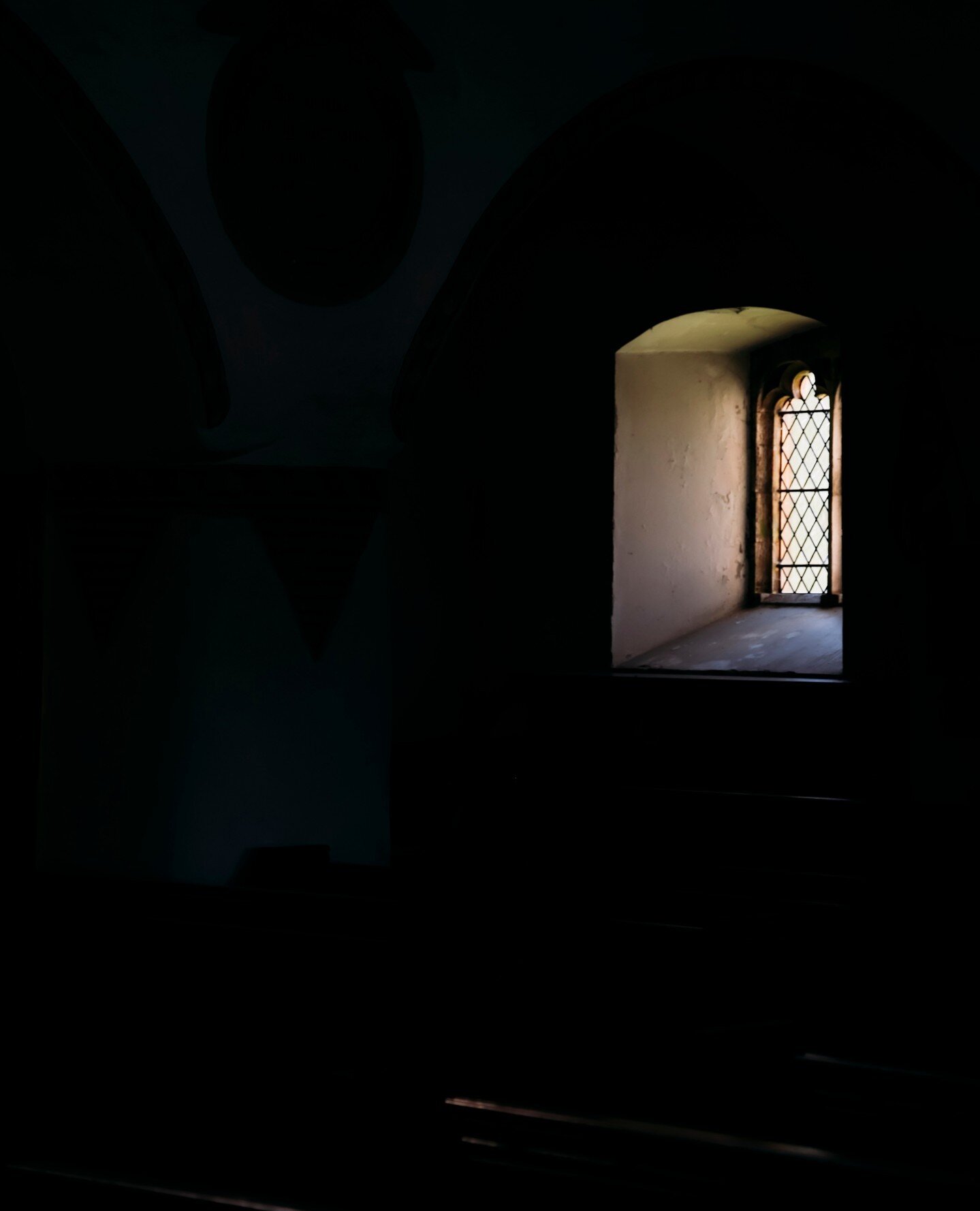 Usually open, old churches seem to have a quiet reverence, a contented stillness in the air that I find calming to sit amidst. Always worth trying the door when walking past one.⁠