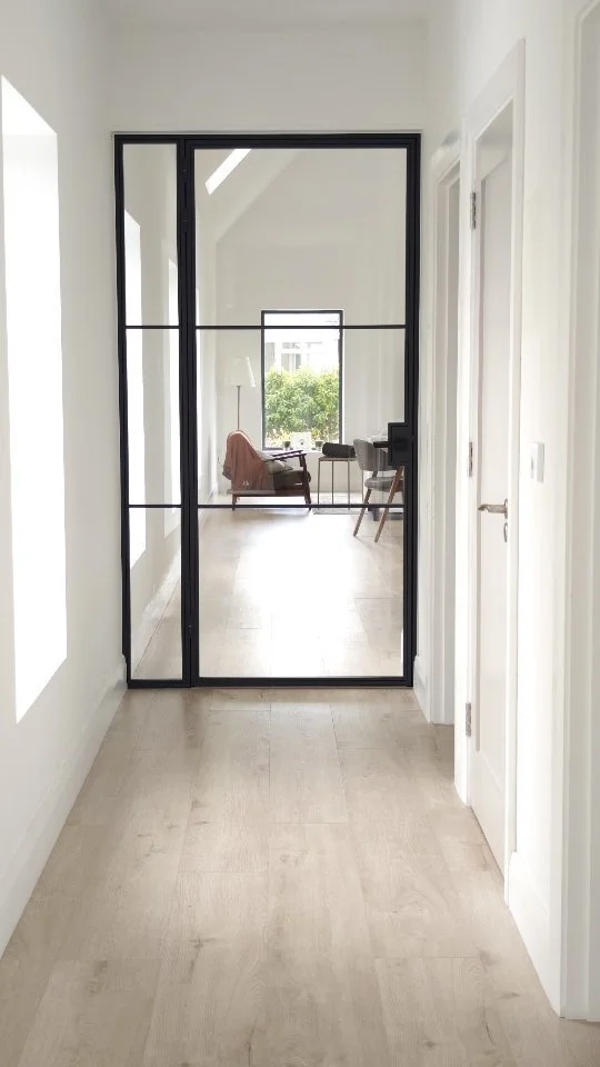 Struggling with noise travel in your open plan?
Our lab tested partitions and doors can be spec'd with acoustic aiding goodies to give you that sound control you need 🔊
Drop us a message below 👇 We will have a solution for you!
#soundcontrol #op