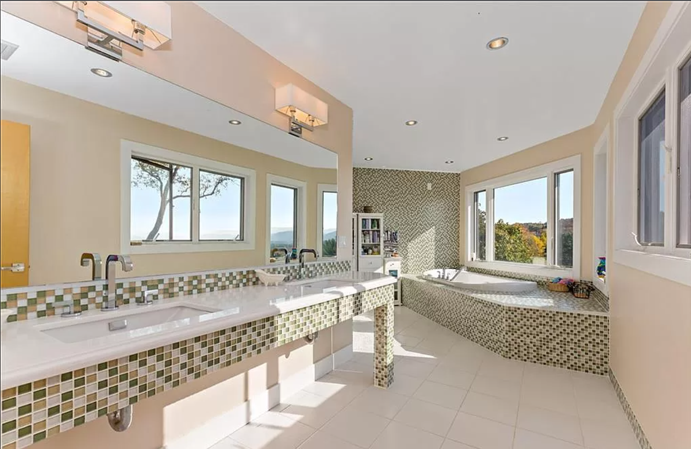 Interior Master Bathroom.PNG