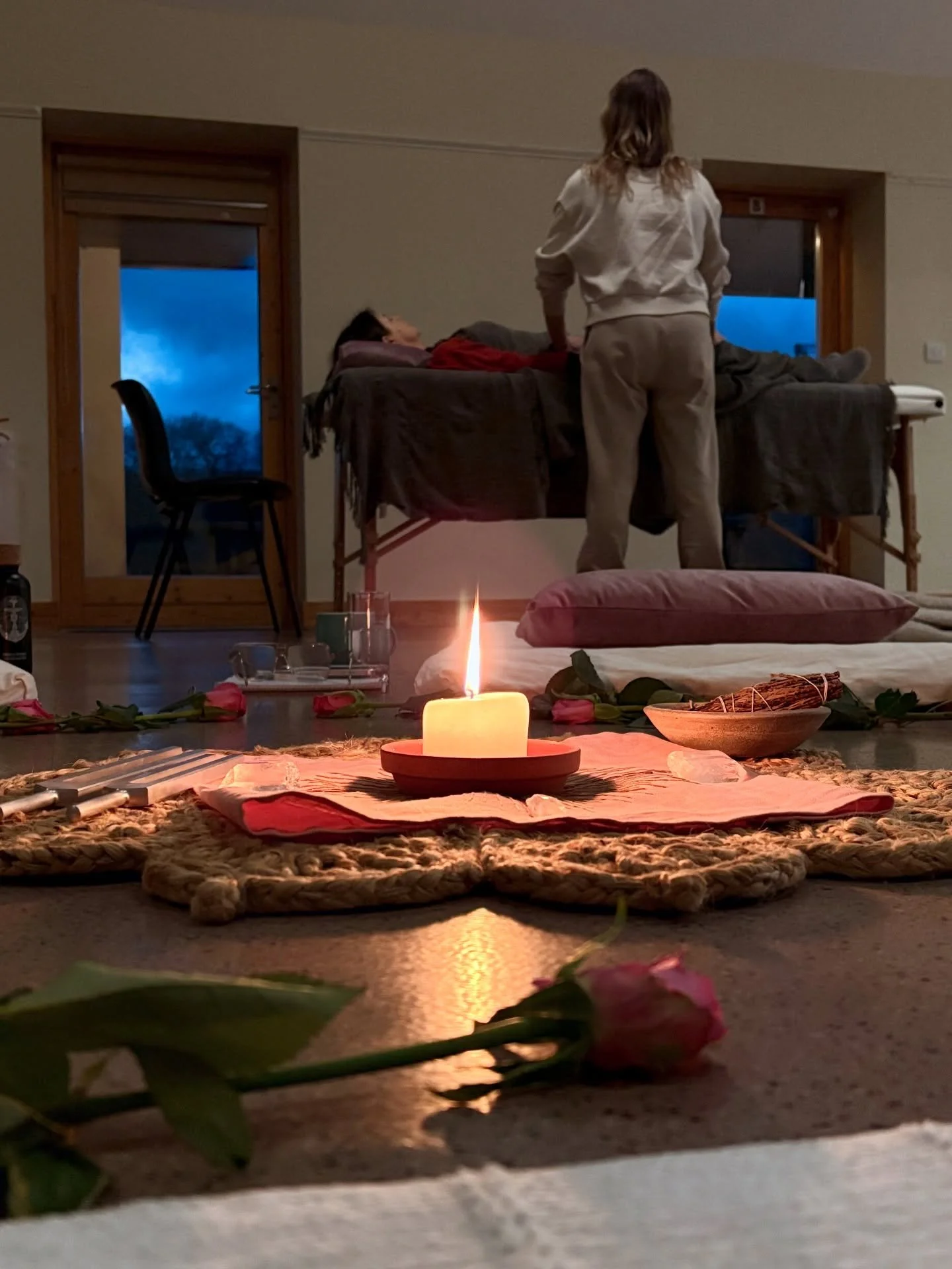 What a gorgeous gathering we had yesterday, a beautiful first Reiki course of the year! Grateful to those who joined in connecting to our deep inner wellspring, the bountiful sacred energy of life. 
⠀⠀⠀⠀⠀⠀⠀⠀⠀
Wishing you the most beautiful blessings 