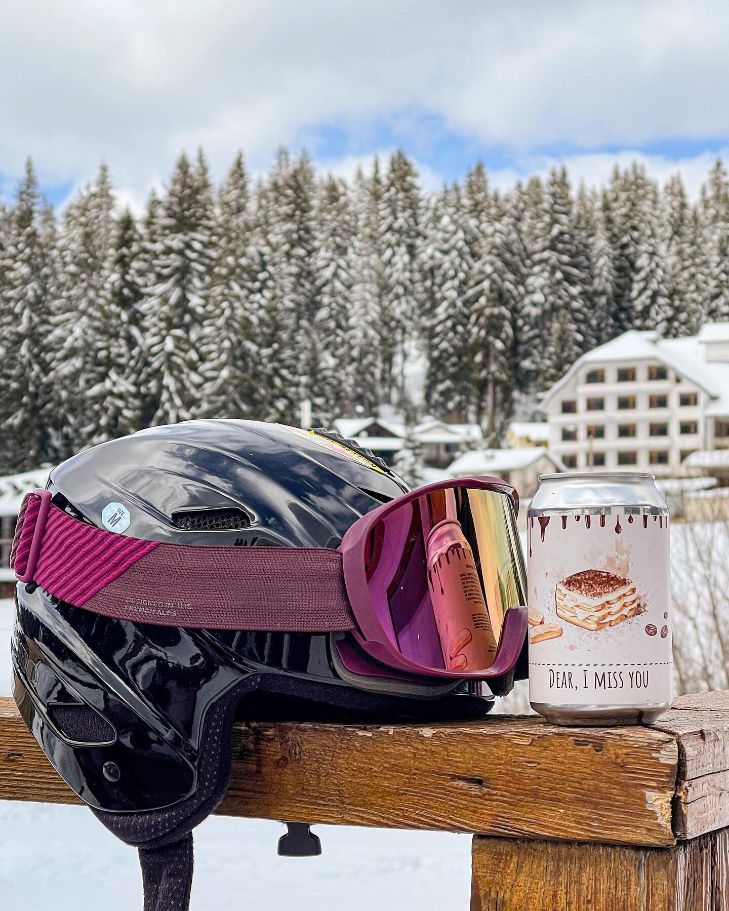 Fuel for the slopes 😋⛷

#ski #skijuice #craftbeerlove #beer4life #thebeermatesnetwork #alchemik #bier #beerstagram #bulgariancraftbeer #крафтбира