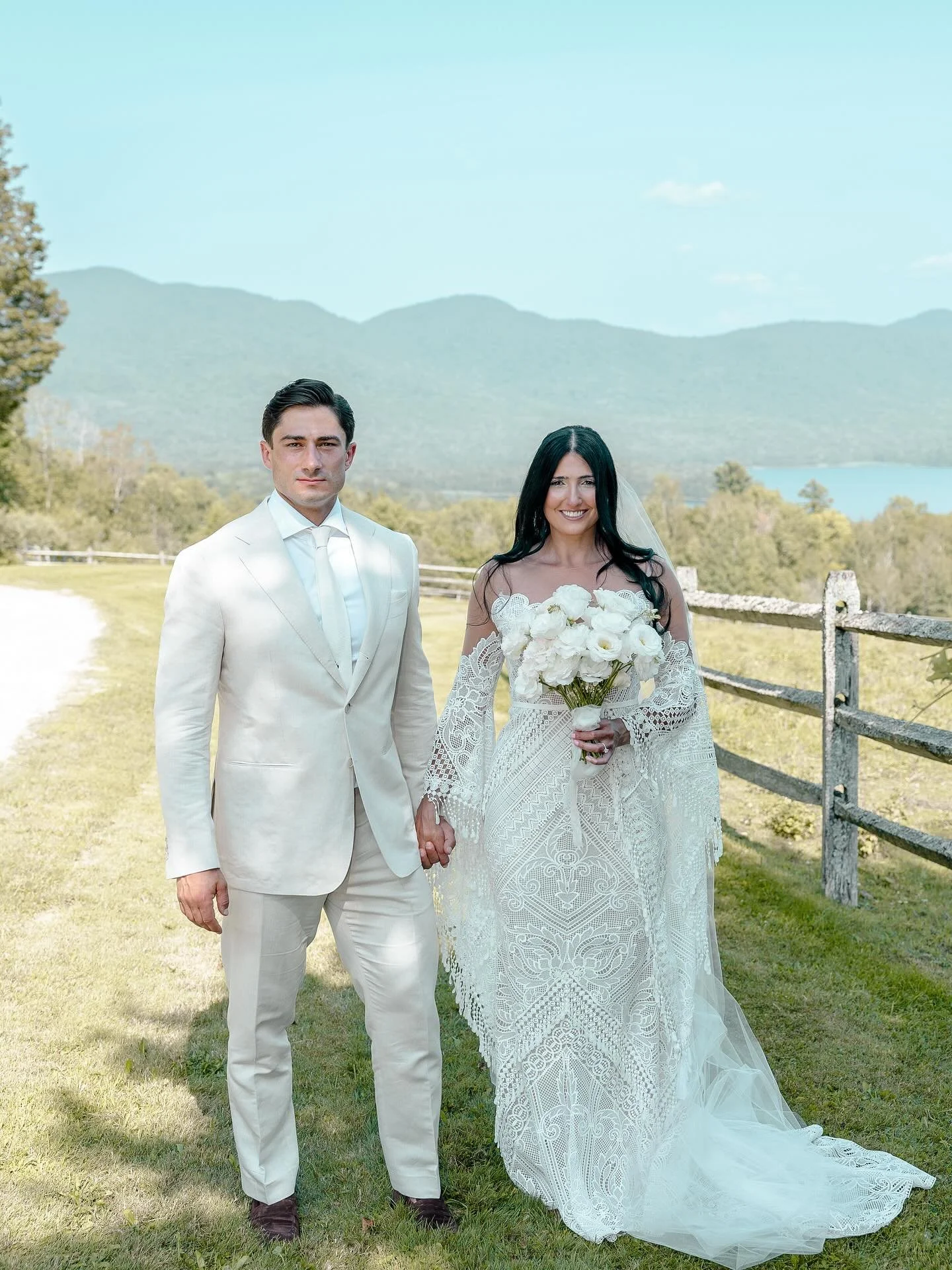 A perfect day for KC and Spencer and their loved ones, celebrated @mountaintopresort captured by @ryanburkephoto with blooms from @junefarm_