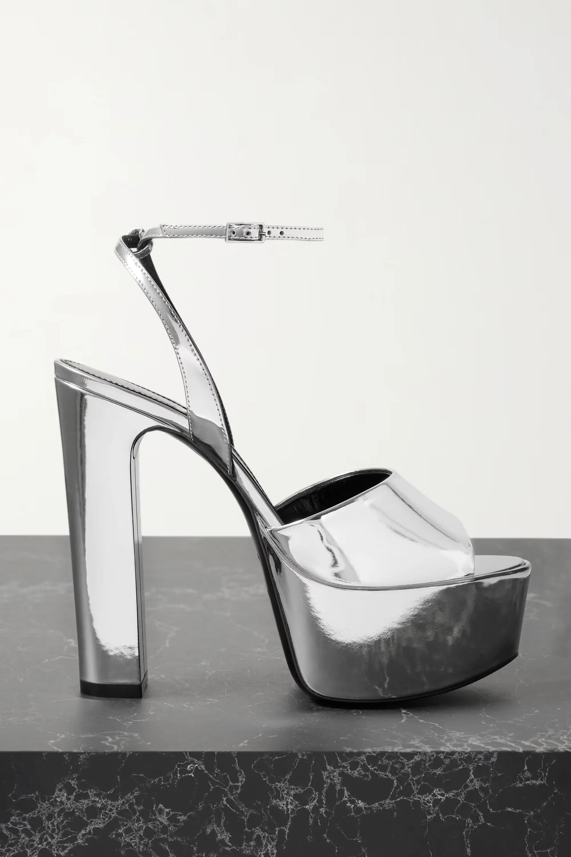 Saint Laurent | £850