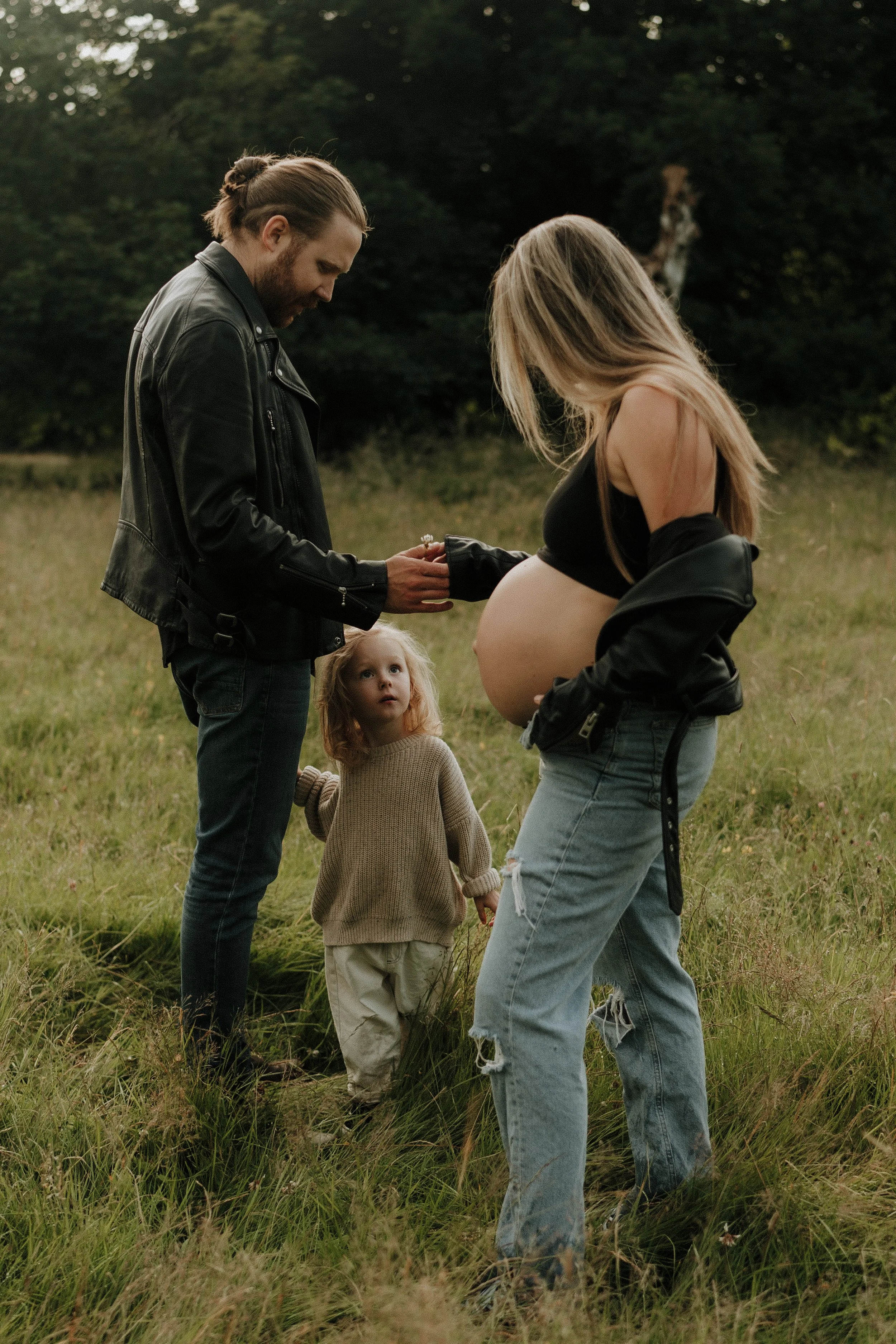 Maternity photographer in Sevenoaks