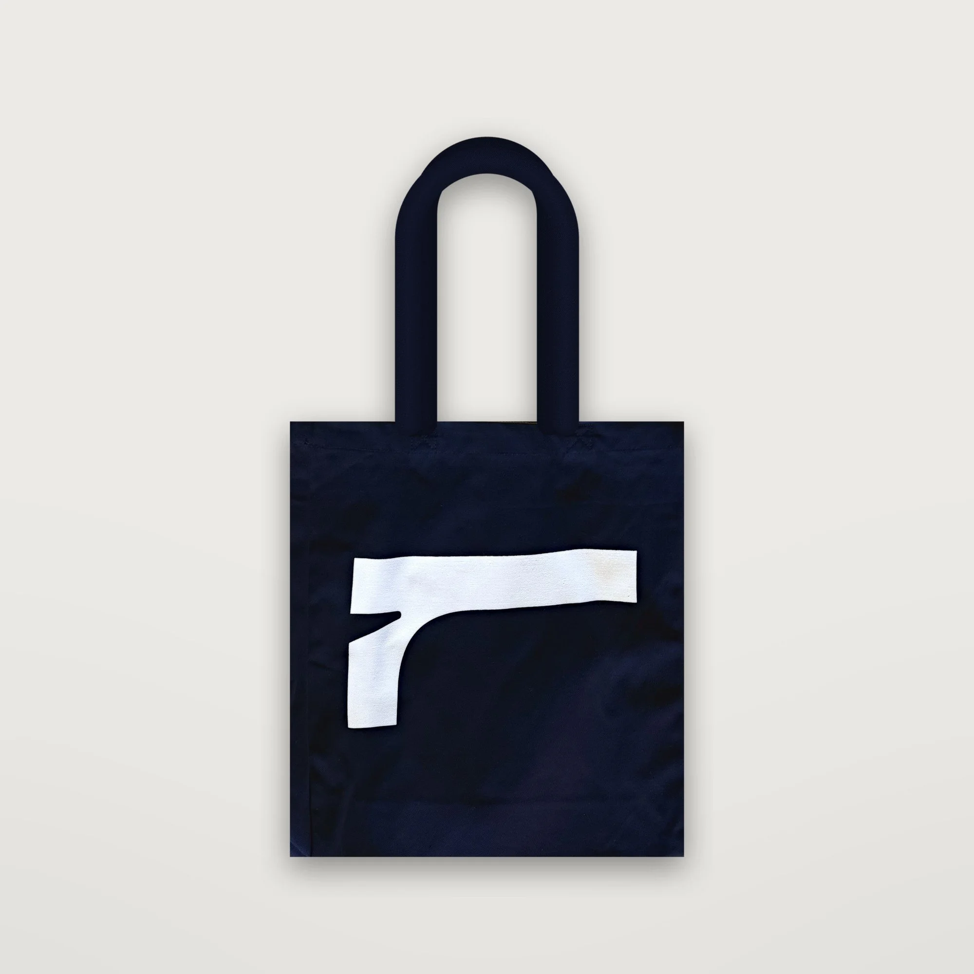 09_tote_r-side.jpg