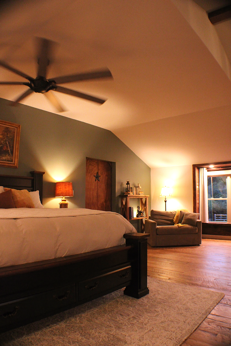 Bed to reading nook.png