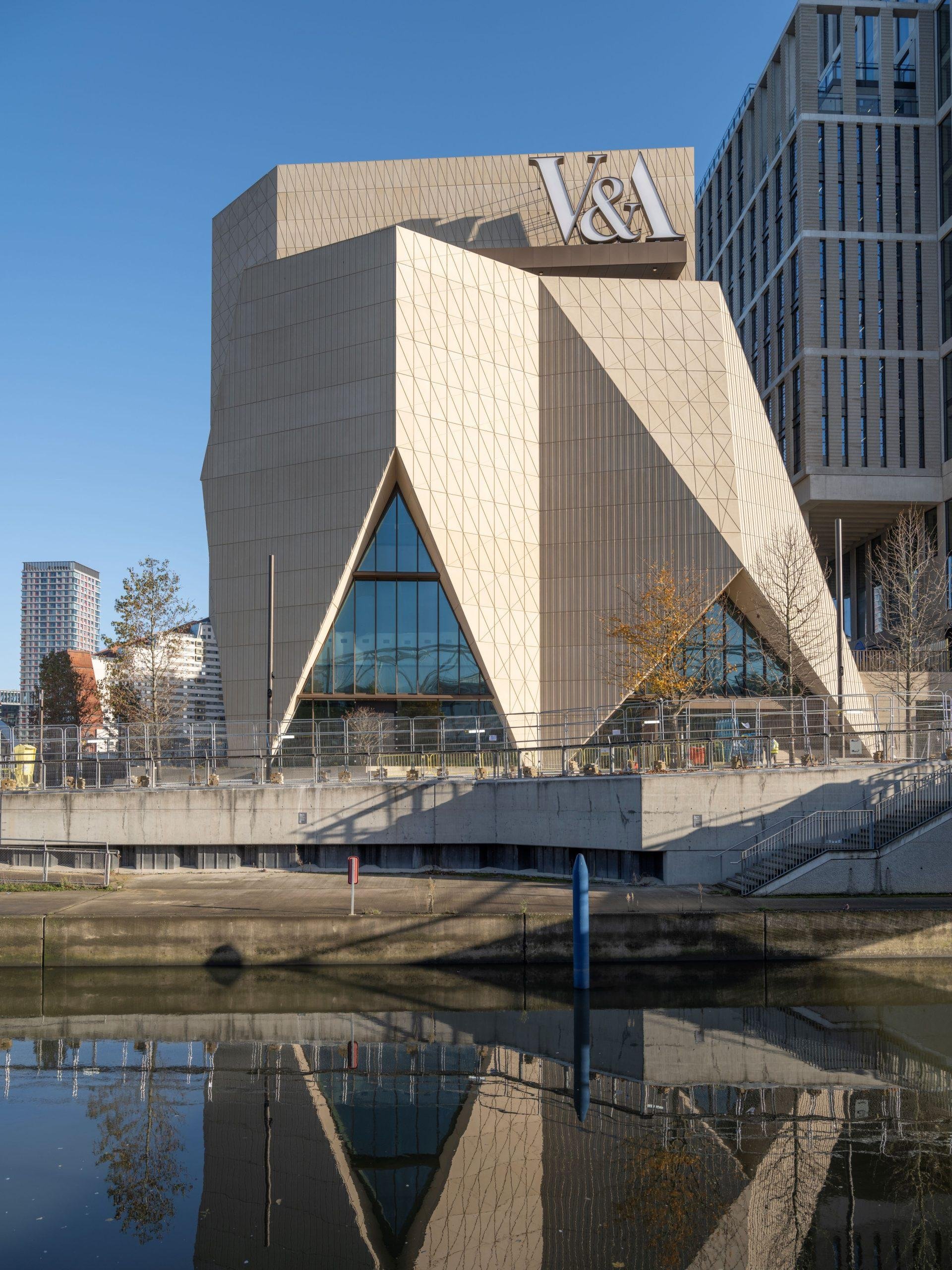 V&A 3.jpeg