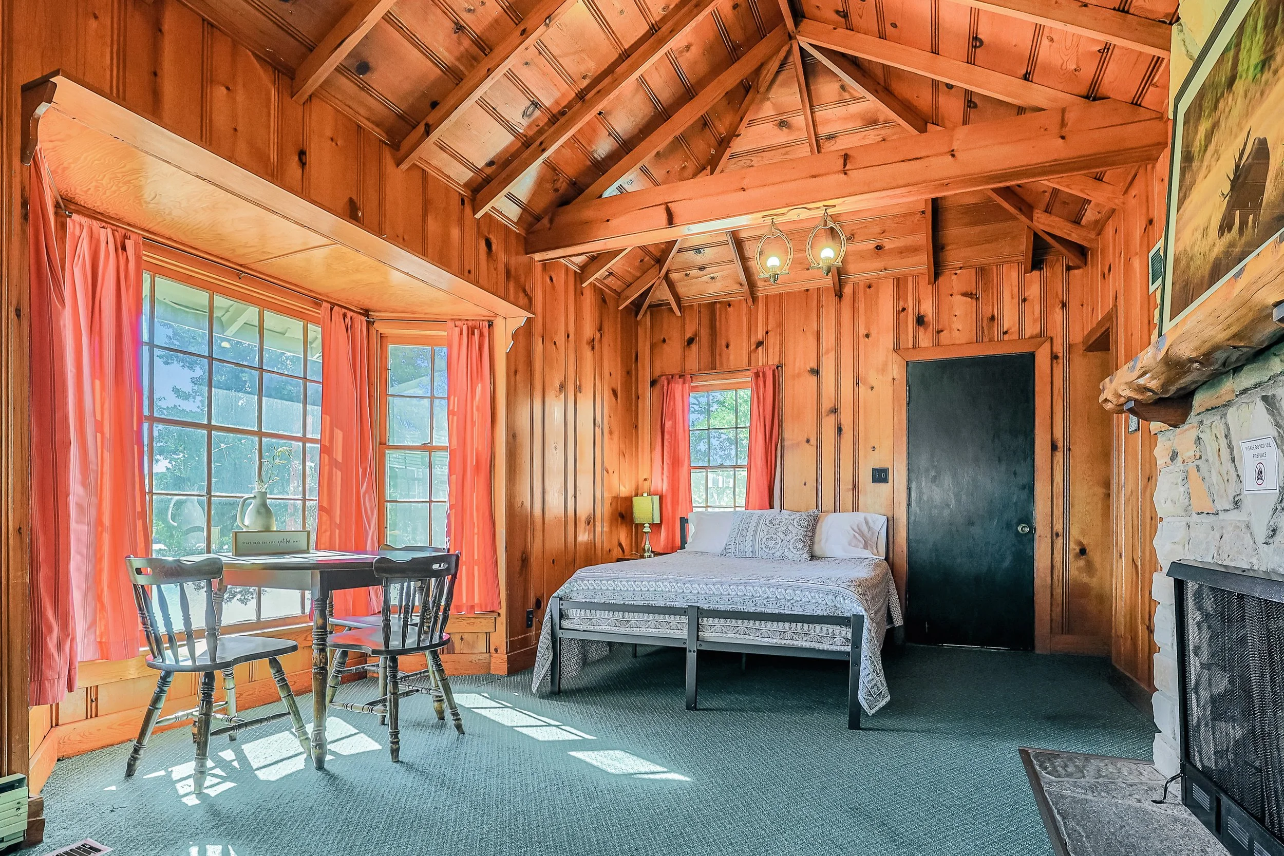 Cabin 352_25-7.jpg