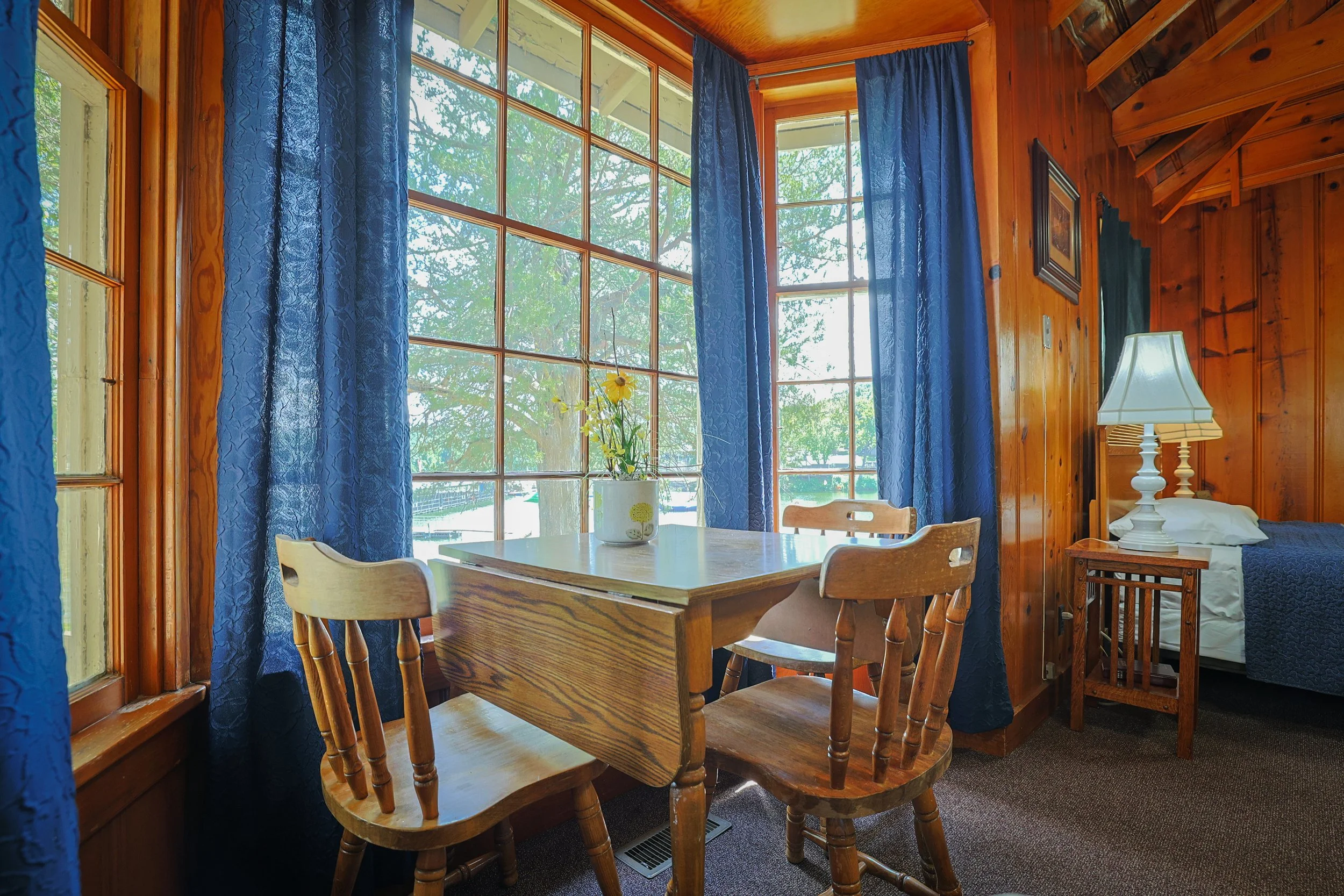 Cabin 351 Interior Finals-9.jpg