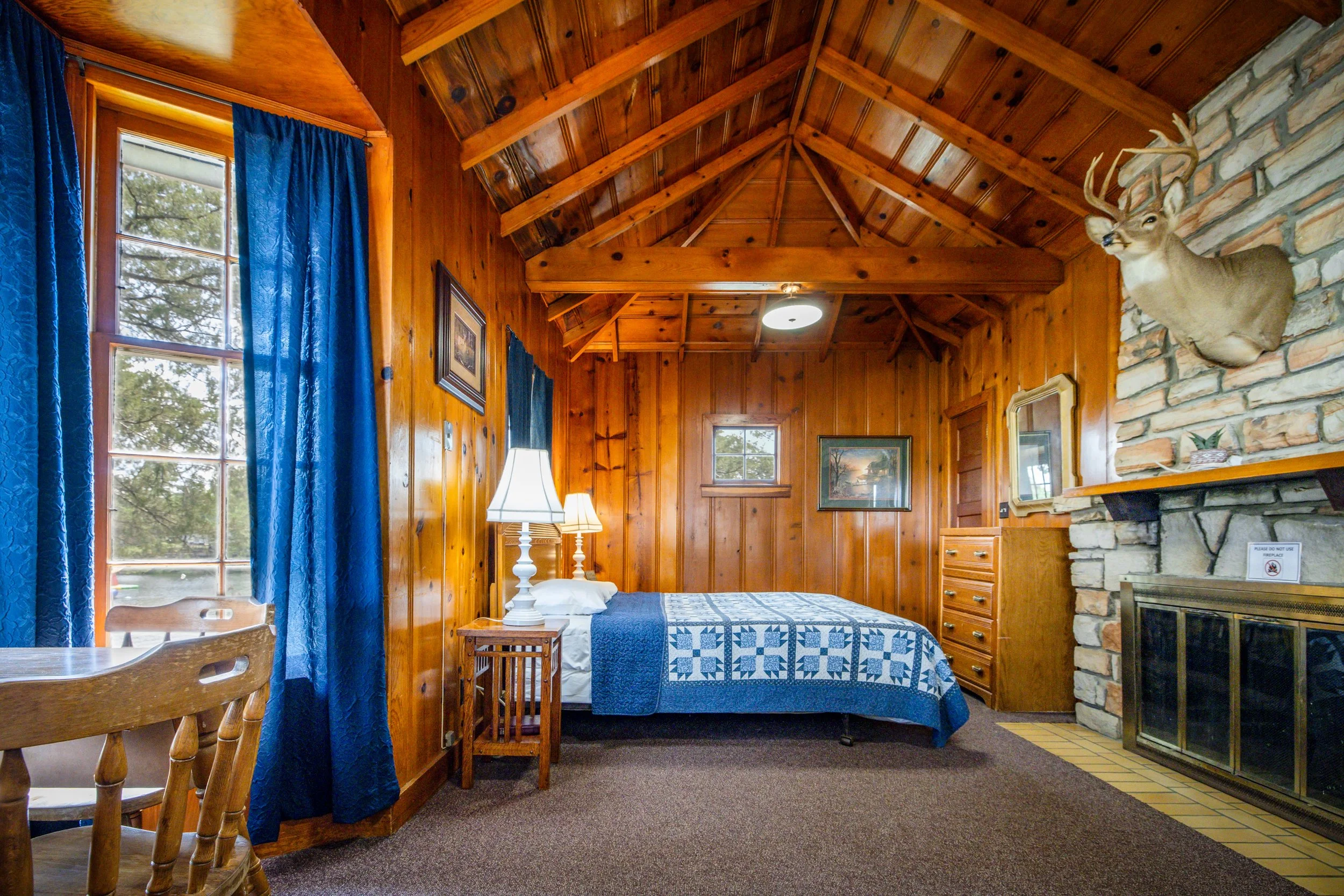 Cabin 351 Interior Finals-HDR 4.jpg