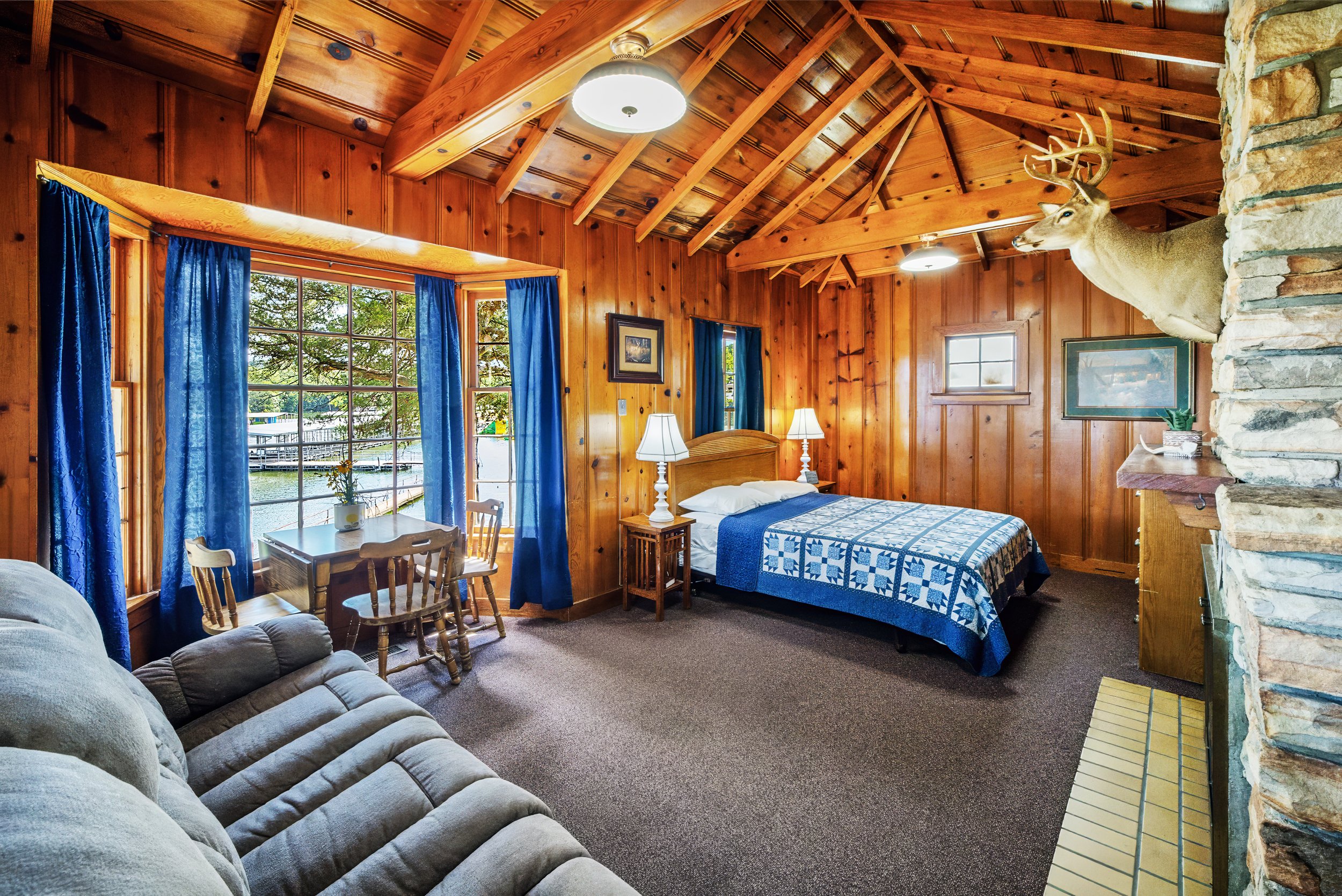 _Cabin 351_hdr 2-13.jpg