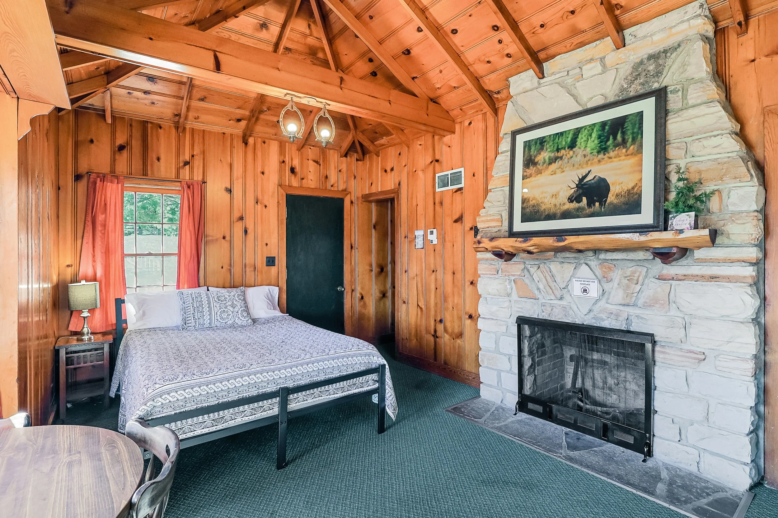 Cabin 352_25-9.jpg