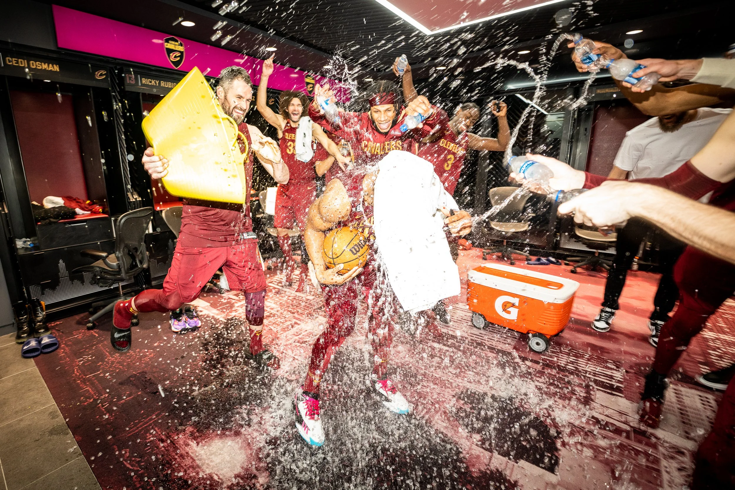 010223 CAVS V BULLS_DONOVAN MITCHELL 71 POINTS_370.jpg