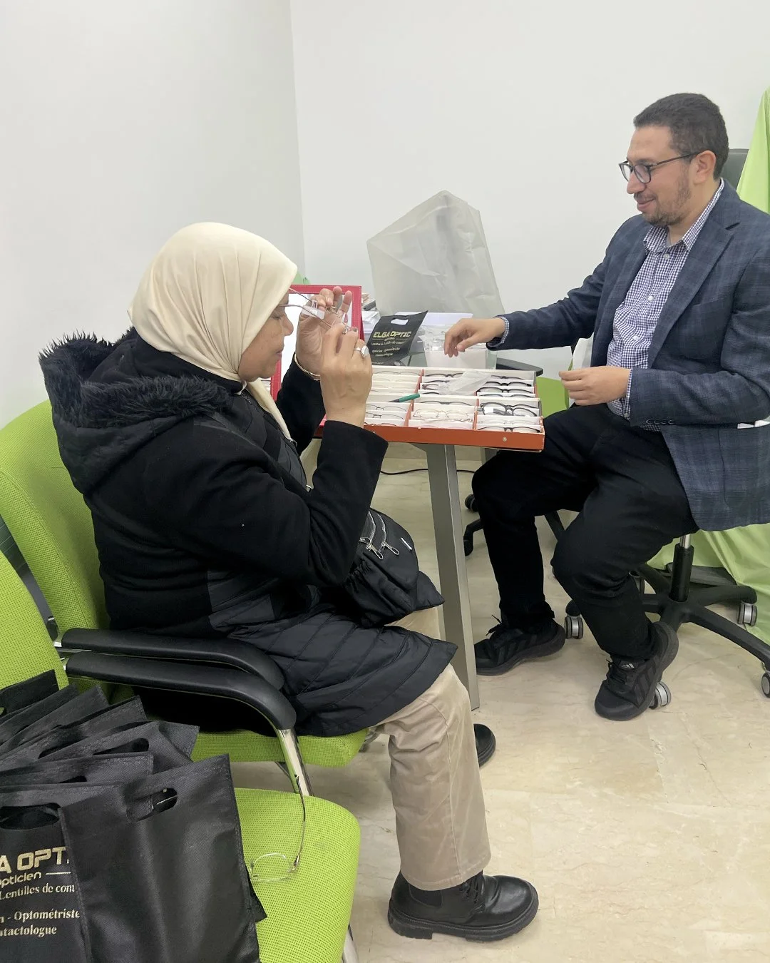 Ophthalmology consultations and visits to the optician
