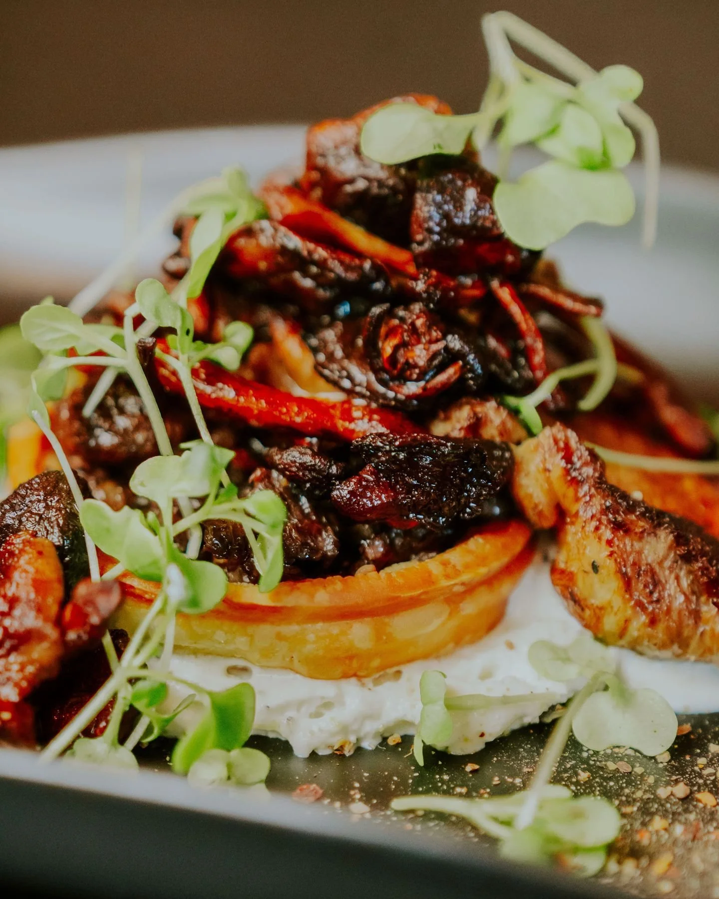 Saint-Sauveur &Agrave; Table est de retour du 9 au 19 octobre!
Au menu chez Mont Bistro : une exp&eacute;rience trois services &agrave; 70$+tx qui c&eacute;l&egrave;bre les saveurs d&rsquo;automne. 🍂

⮑ En entr&eacute;e : tartelette de champignons o