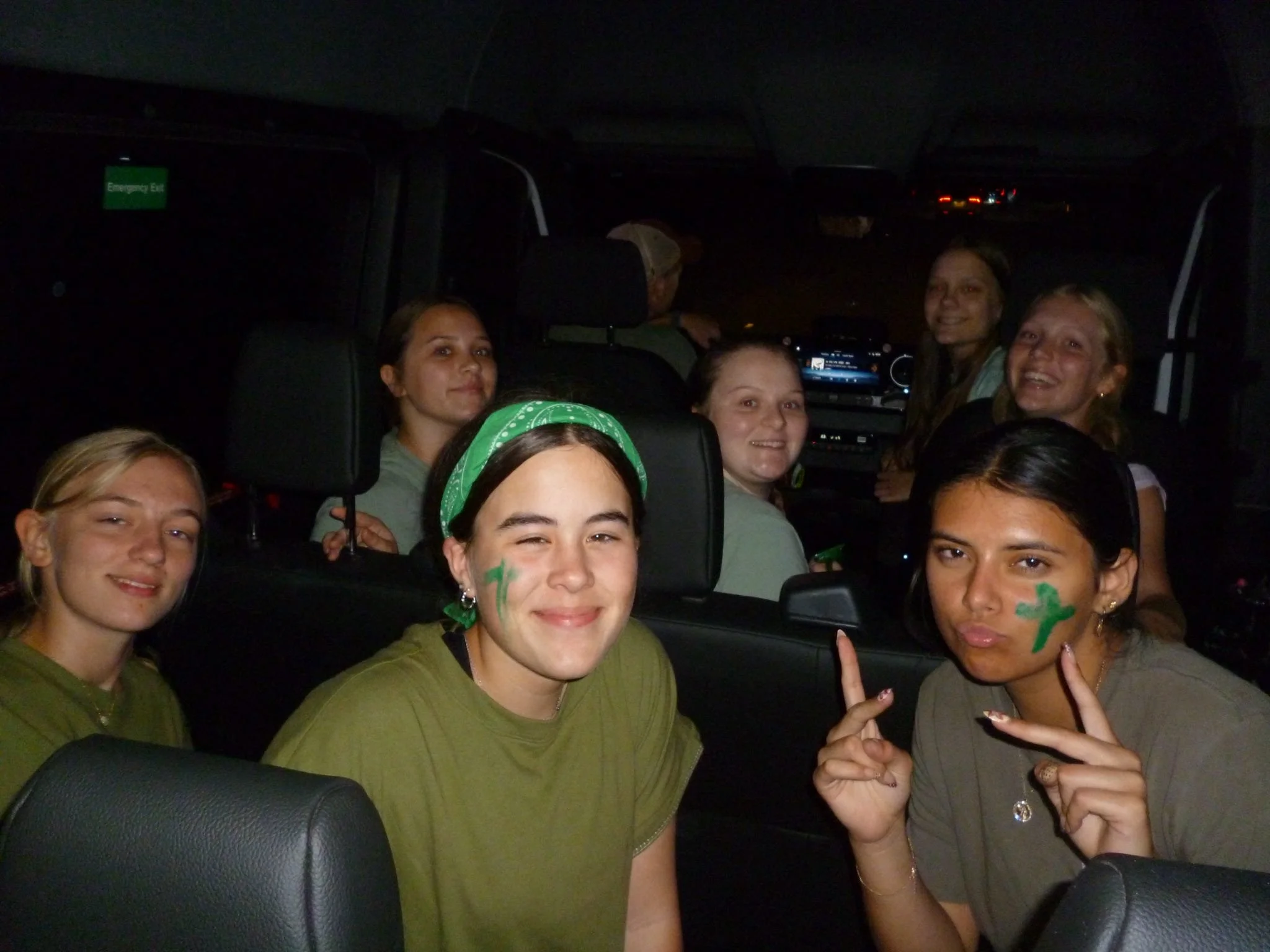 The Week of April 6th: Tacky Proms and Summer Dreams! ⚡️🙌