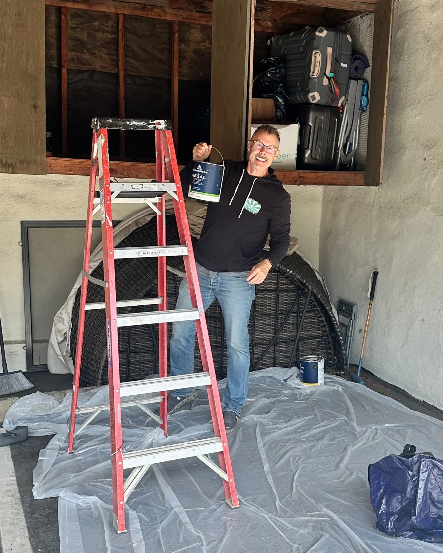 What a fun morning cleaning out and organizing a client's storage unit.

Sometimes REALTORS actually get their hands dirty.